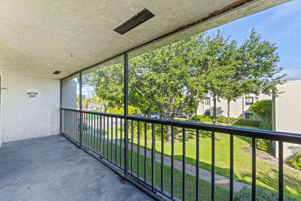 150 Pineview #C7 Jupiter, FL 33469