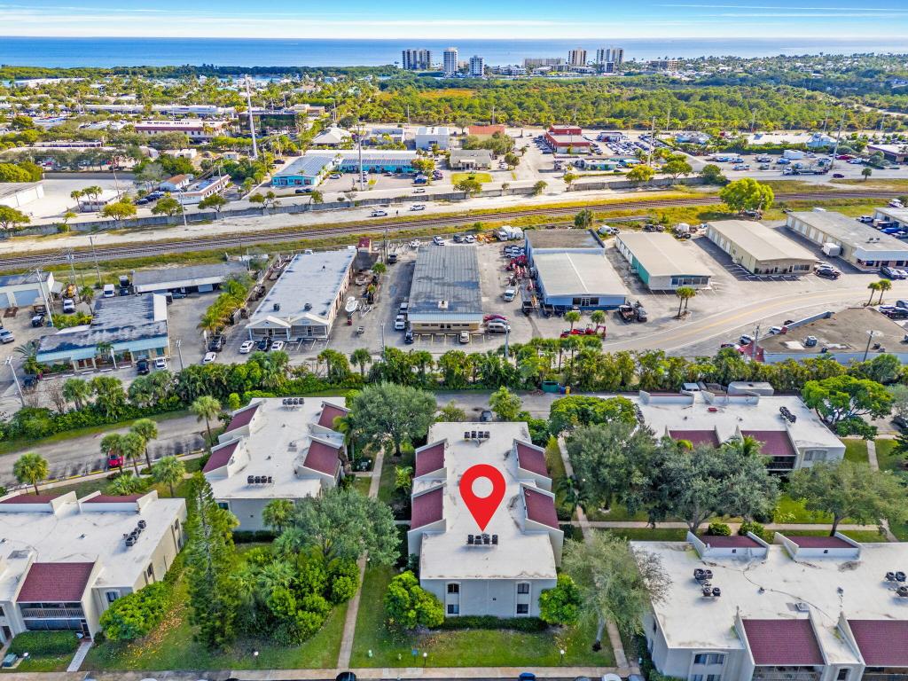 150 Pineview #C7 Jupiter, FL 33469