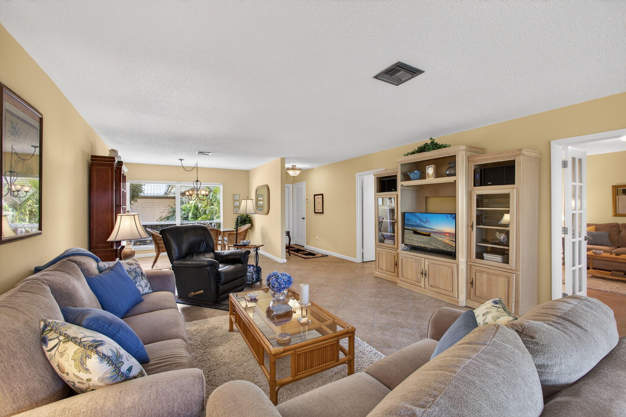 17 SE Turtle Crk #Unit D Jupiter, FL 33469