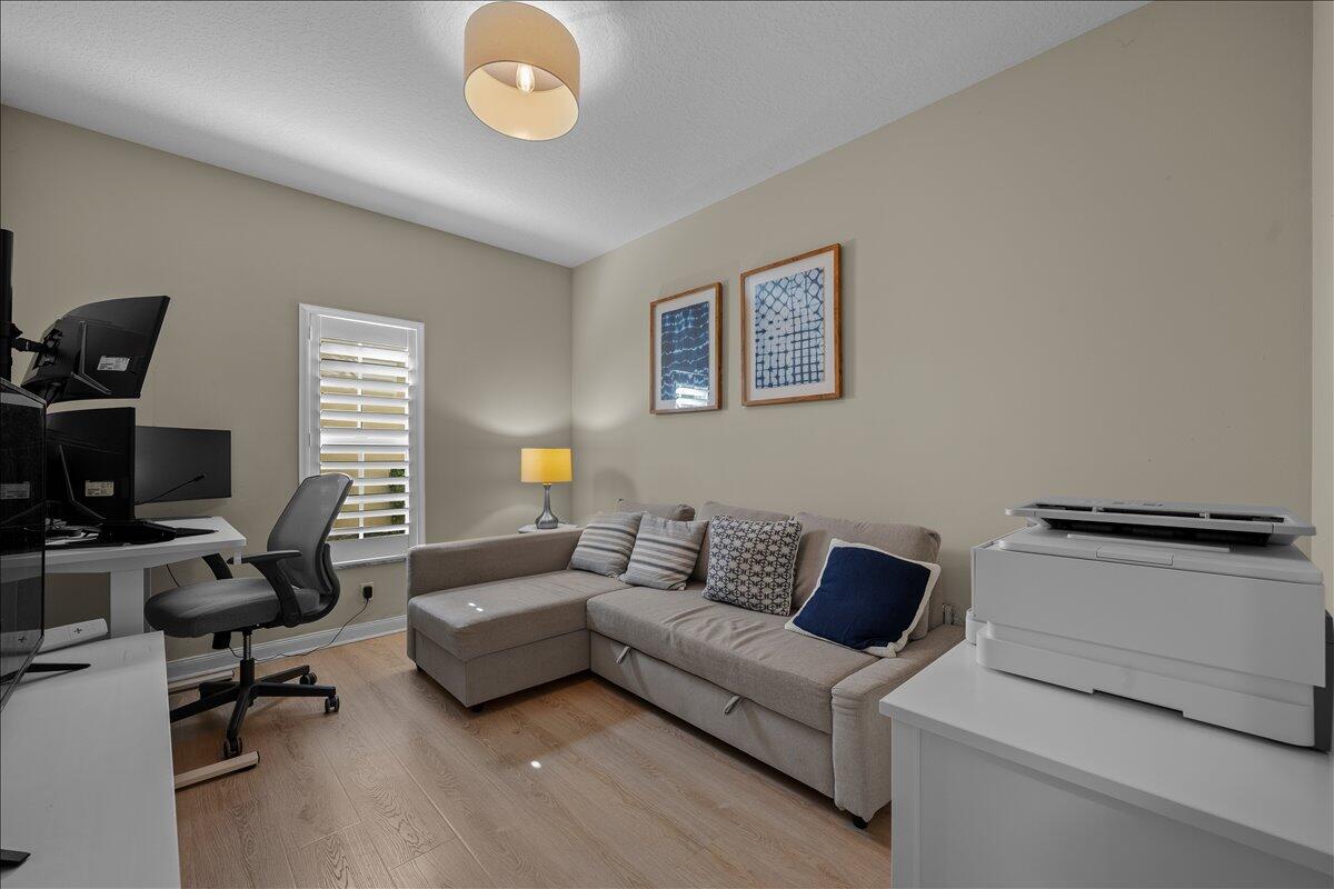 429 Oriole Jupiter, FL 33458