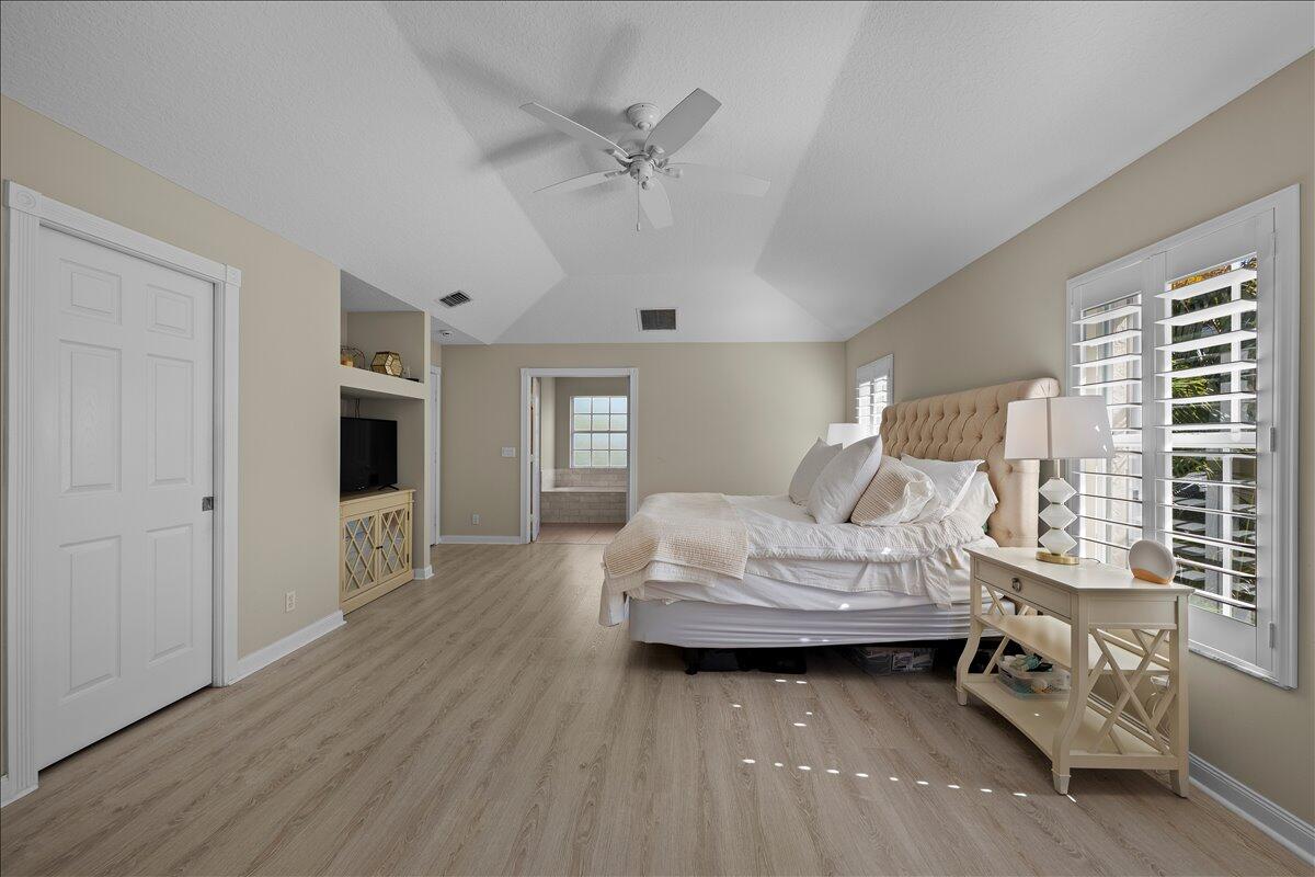 429 Oriole Jupiter, FL 33458