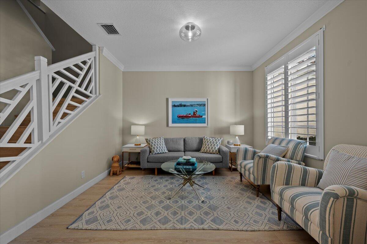 429 Oriole Jupiter, FL 33458