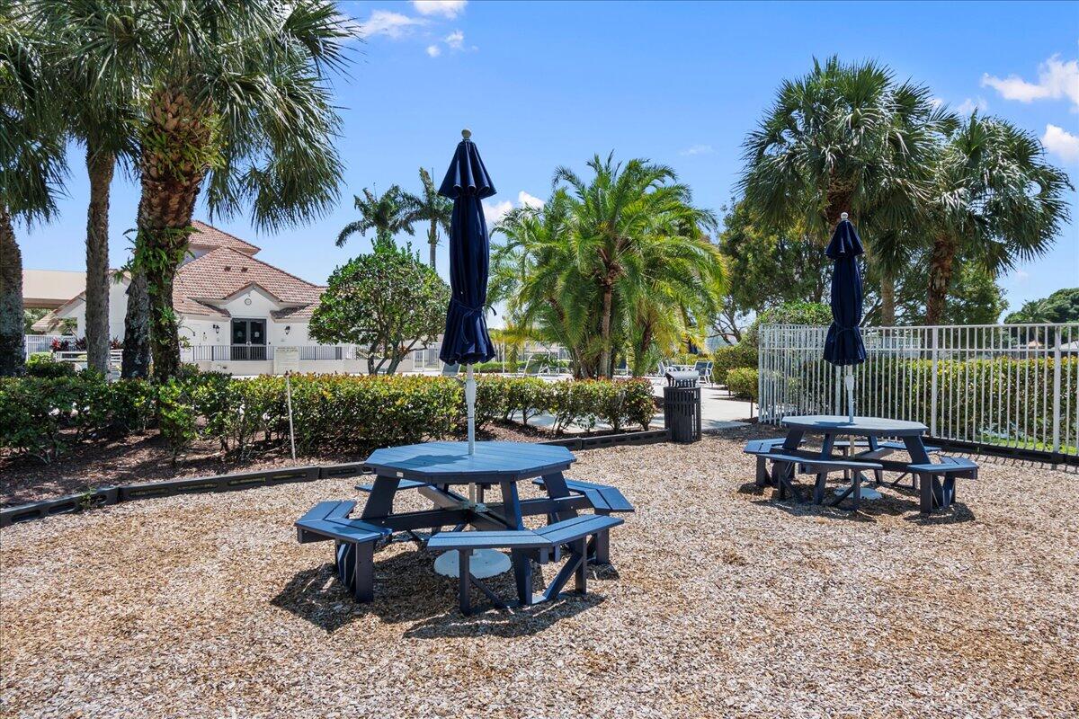 429 Oriole Jupiter, FL 33458