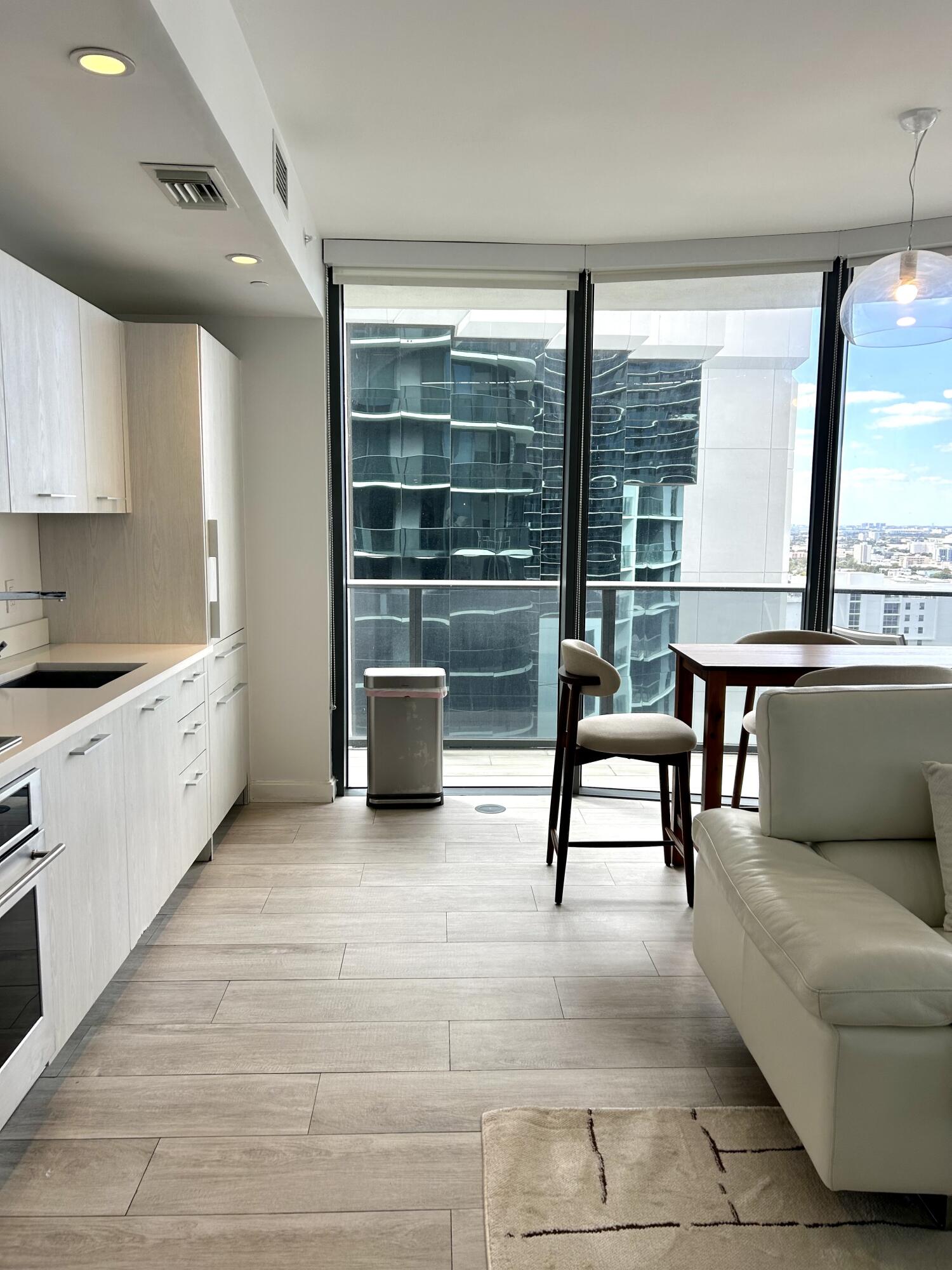 image Brickell Heights West15