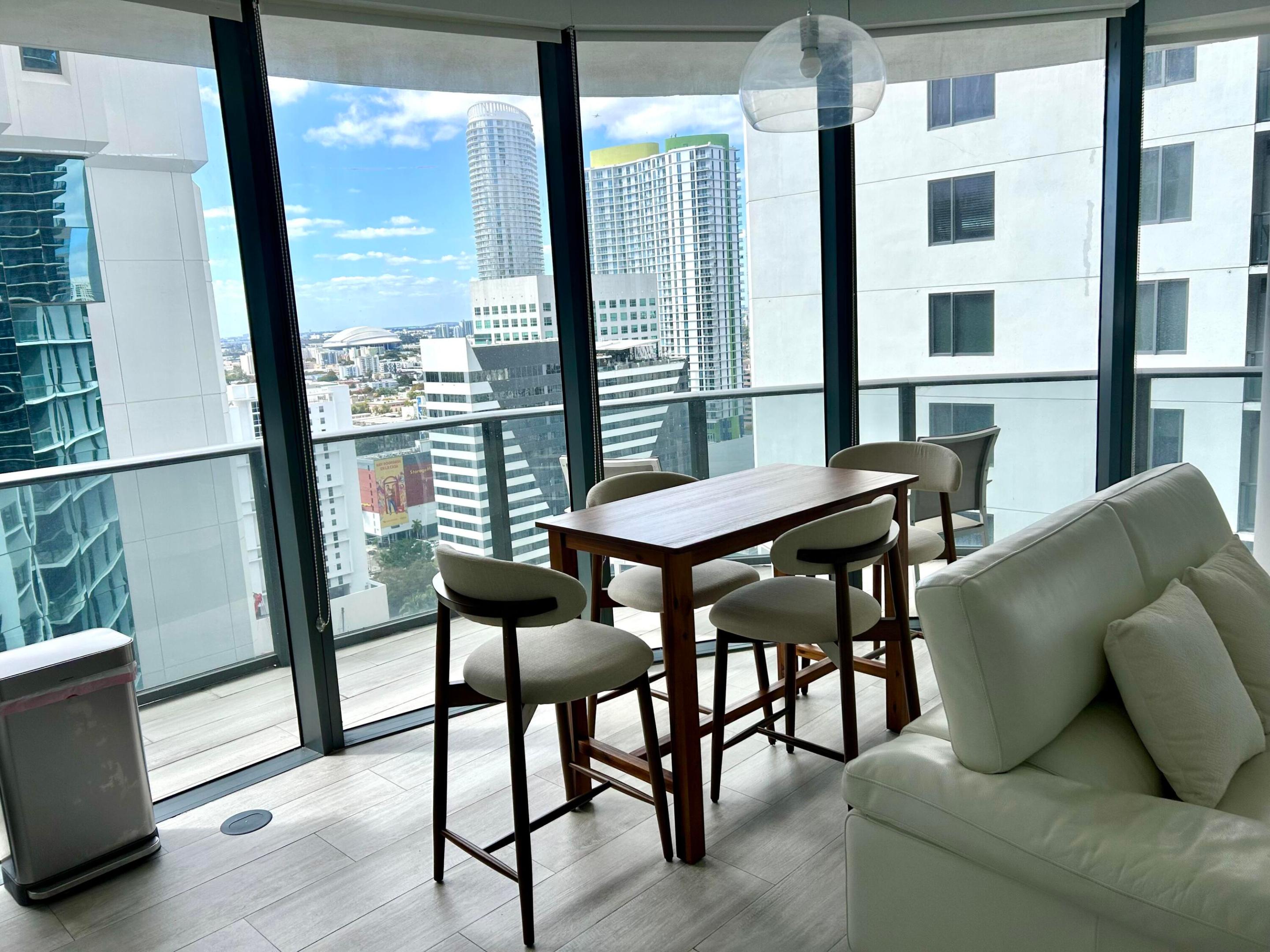 image Brickell Heights West17