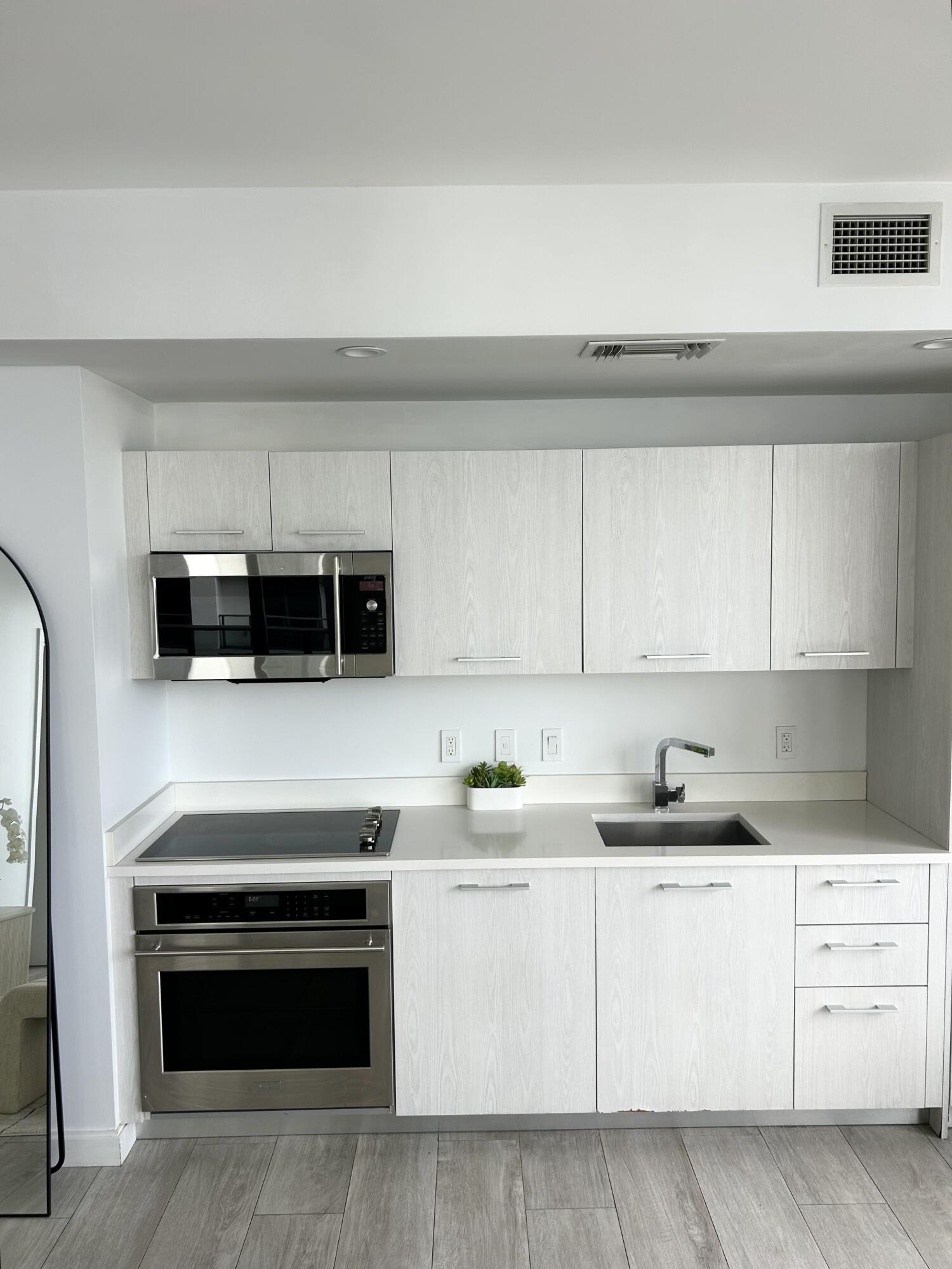 image Brickell Heights West22