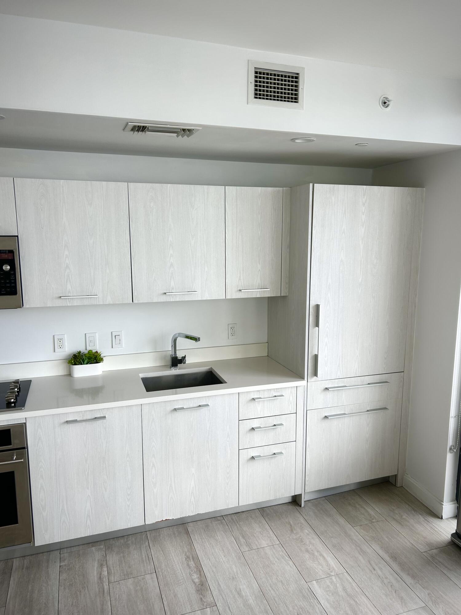 image Brickell Heights West23