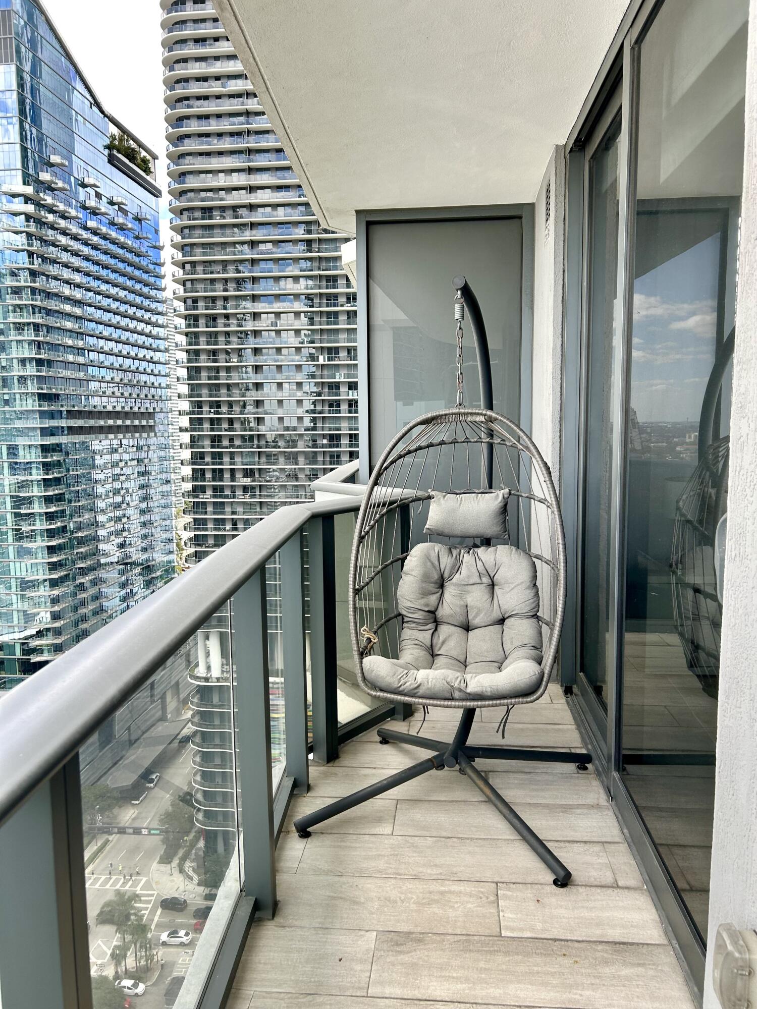 image Brickell Heights West24