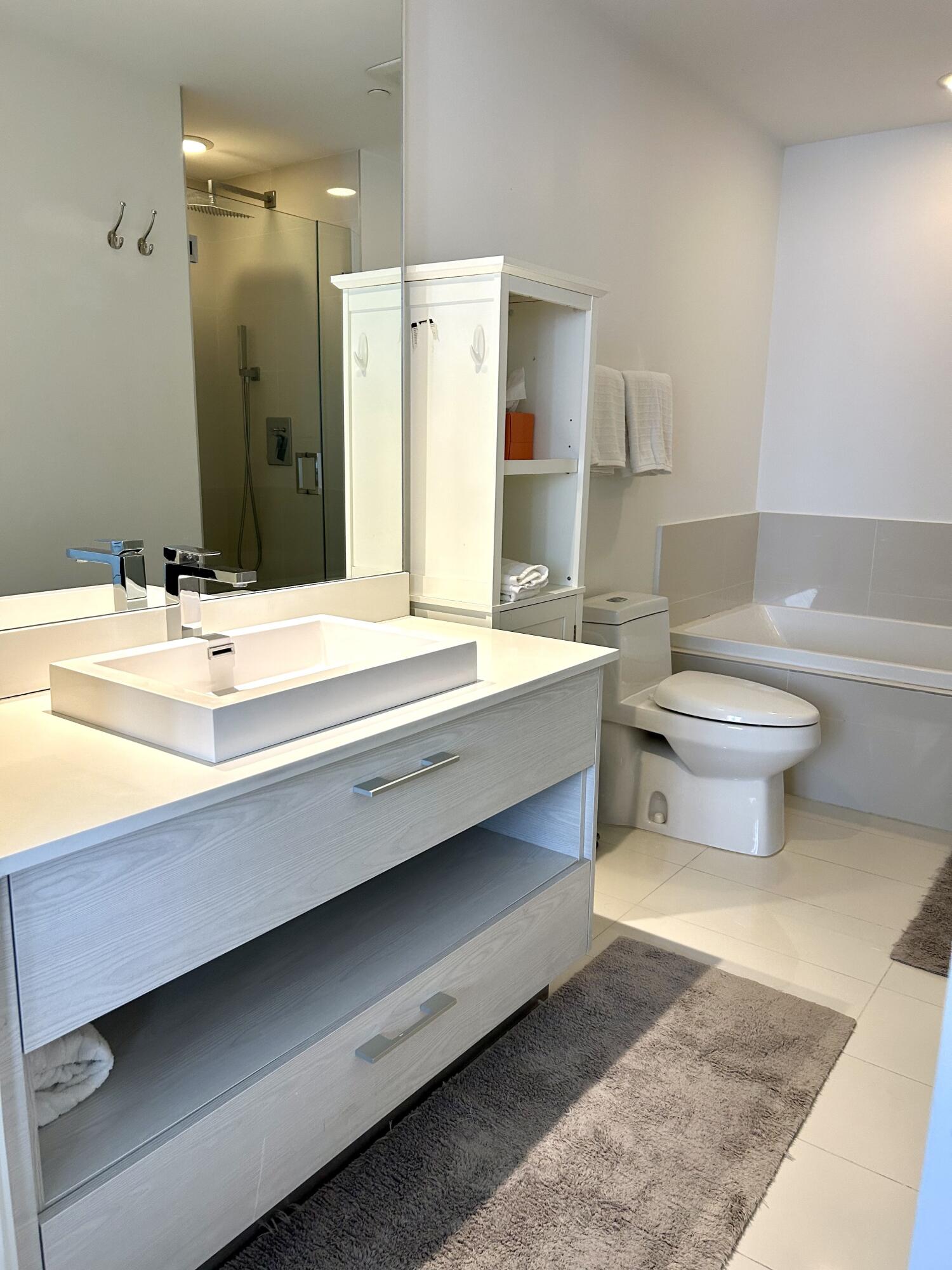 image Brickell Heights West34