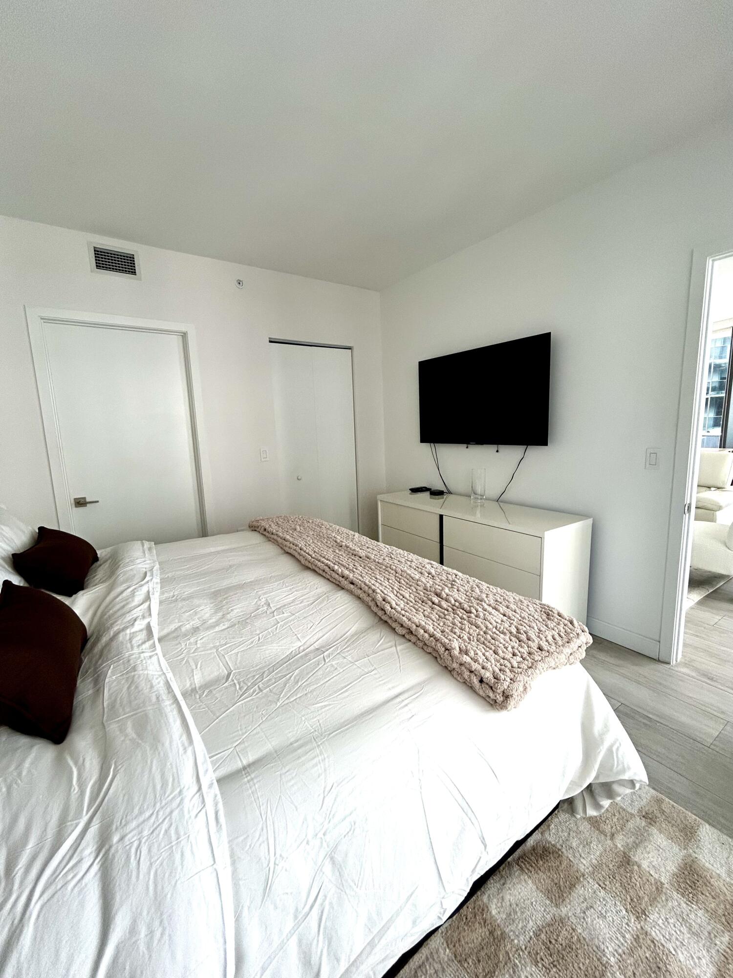 image Brickell Heights West39