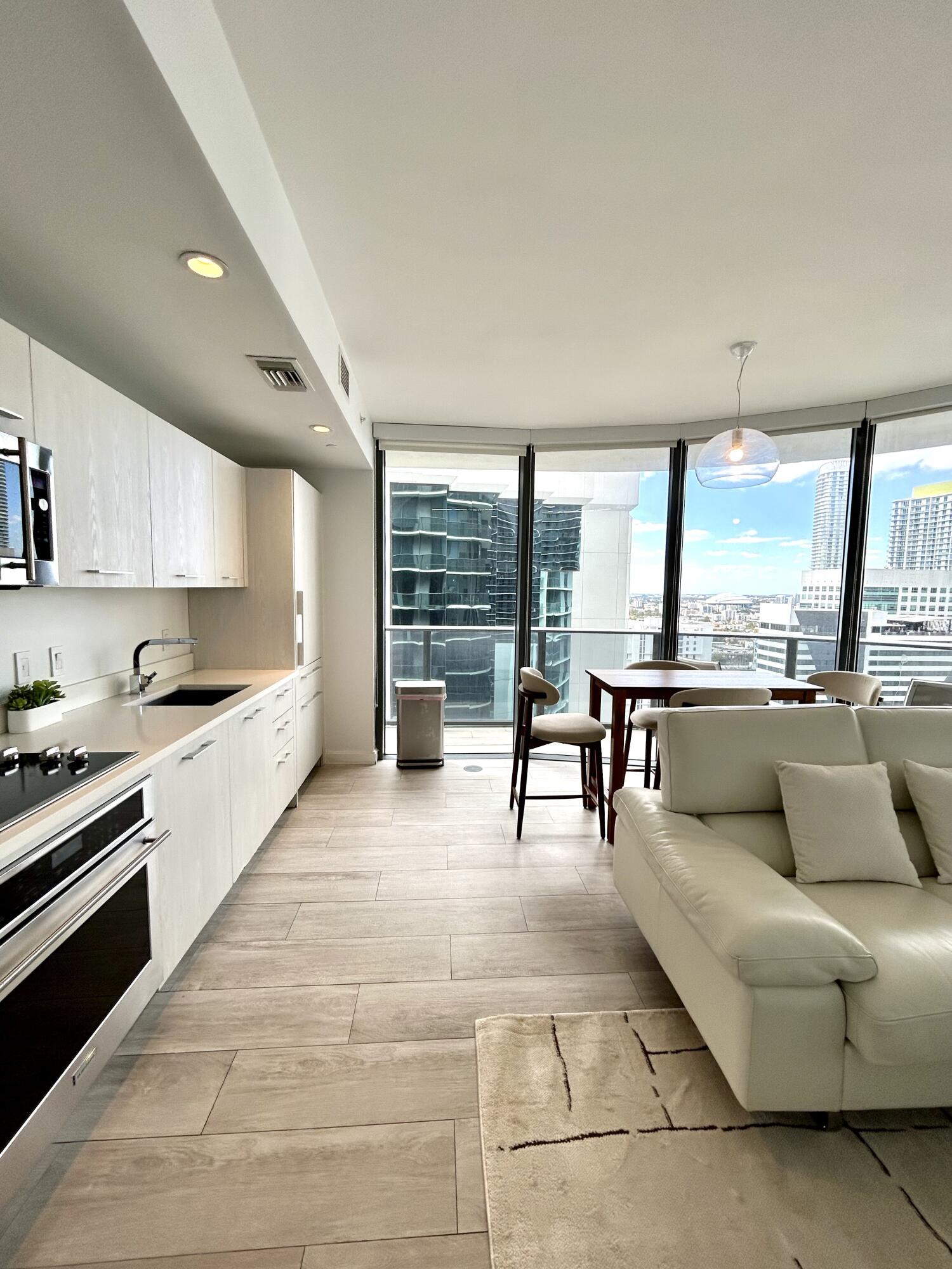 image Brickell Heights West8