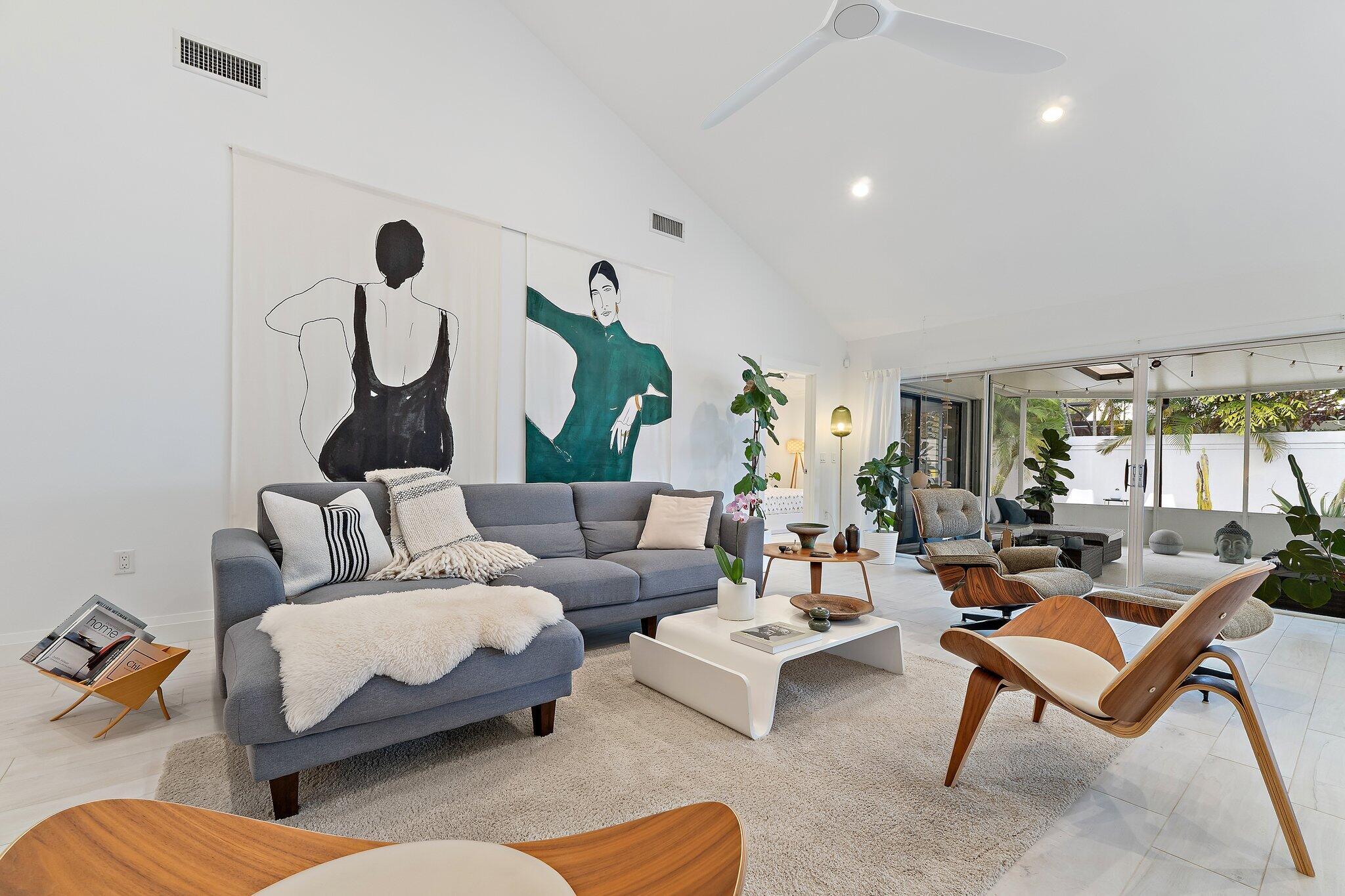 125 Harbourside Jupiter, FL 33477