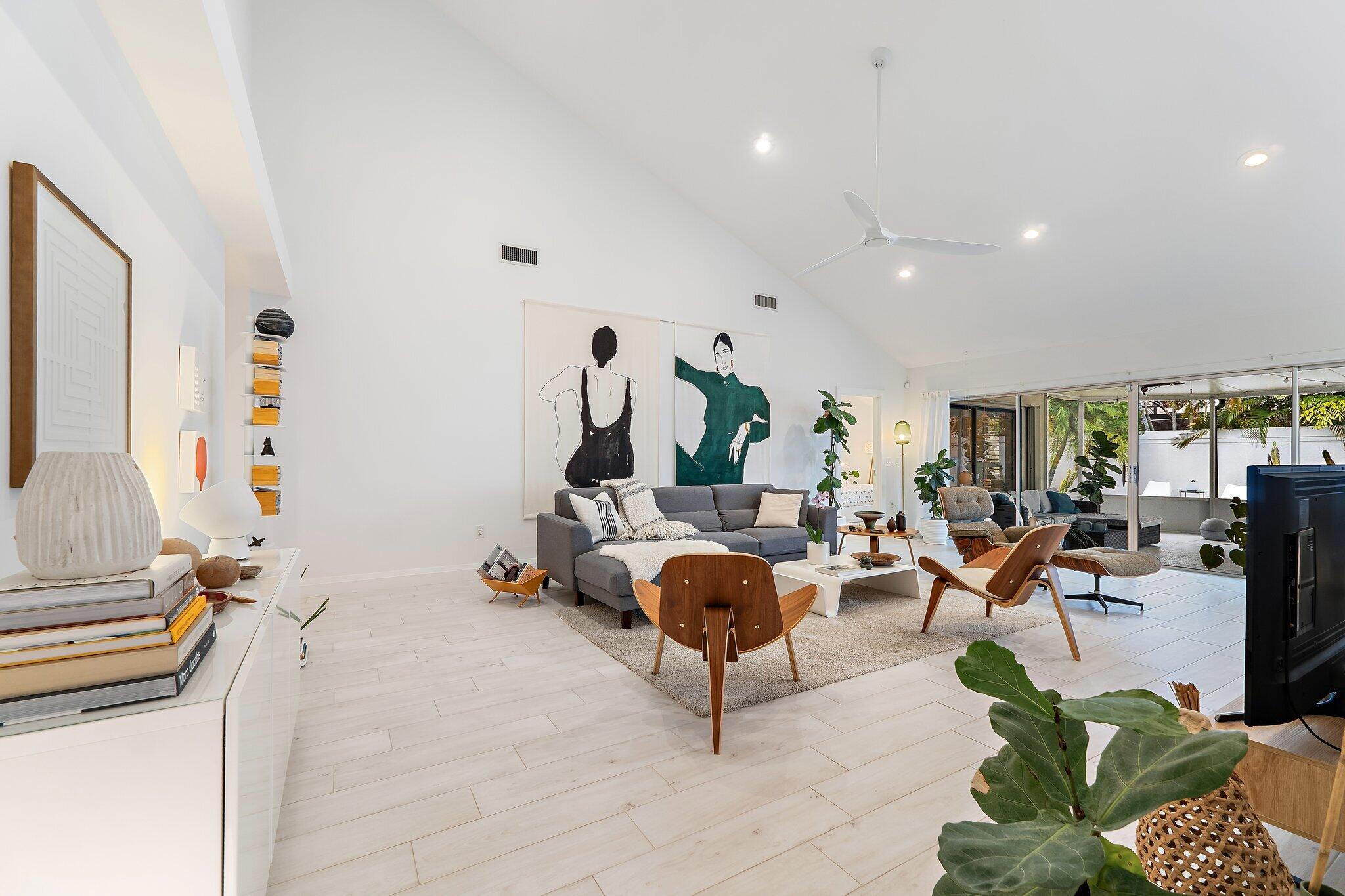 125 Harbourside Jupiter, FL 33477