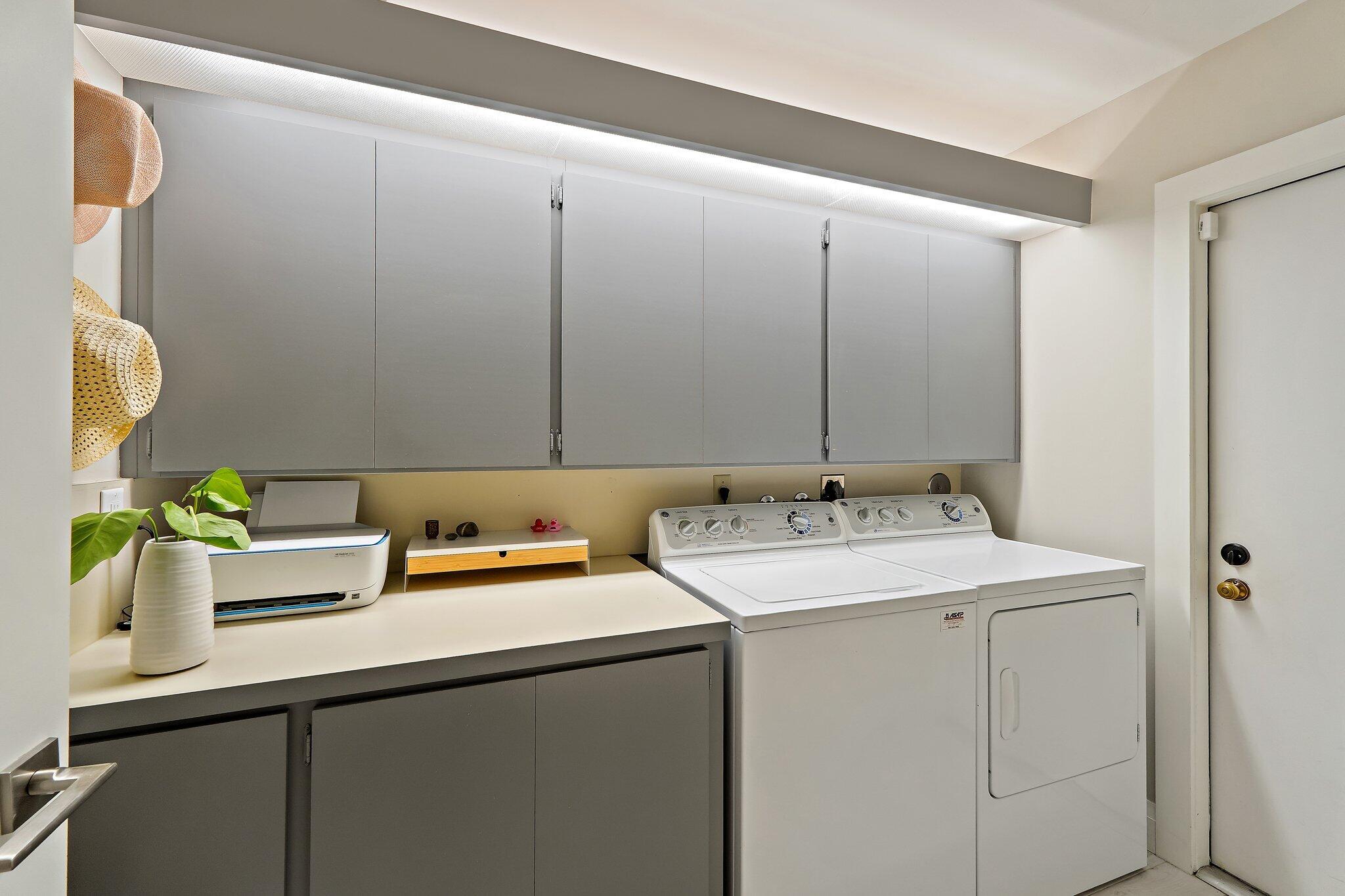 125 Harbourside Jupiter, FL 33477