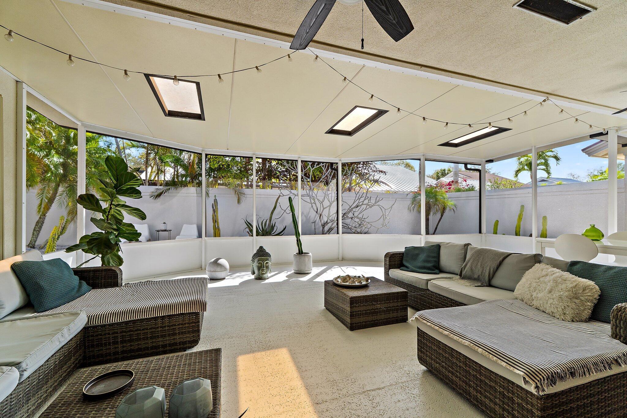 125 Harbourside Jupiter, FL 33477