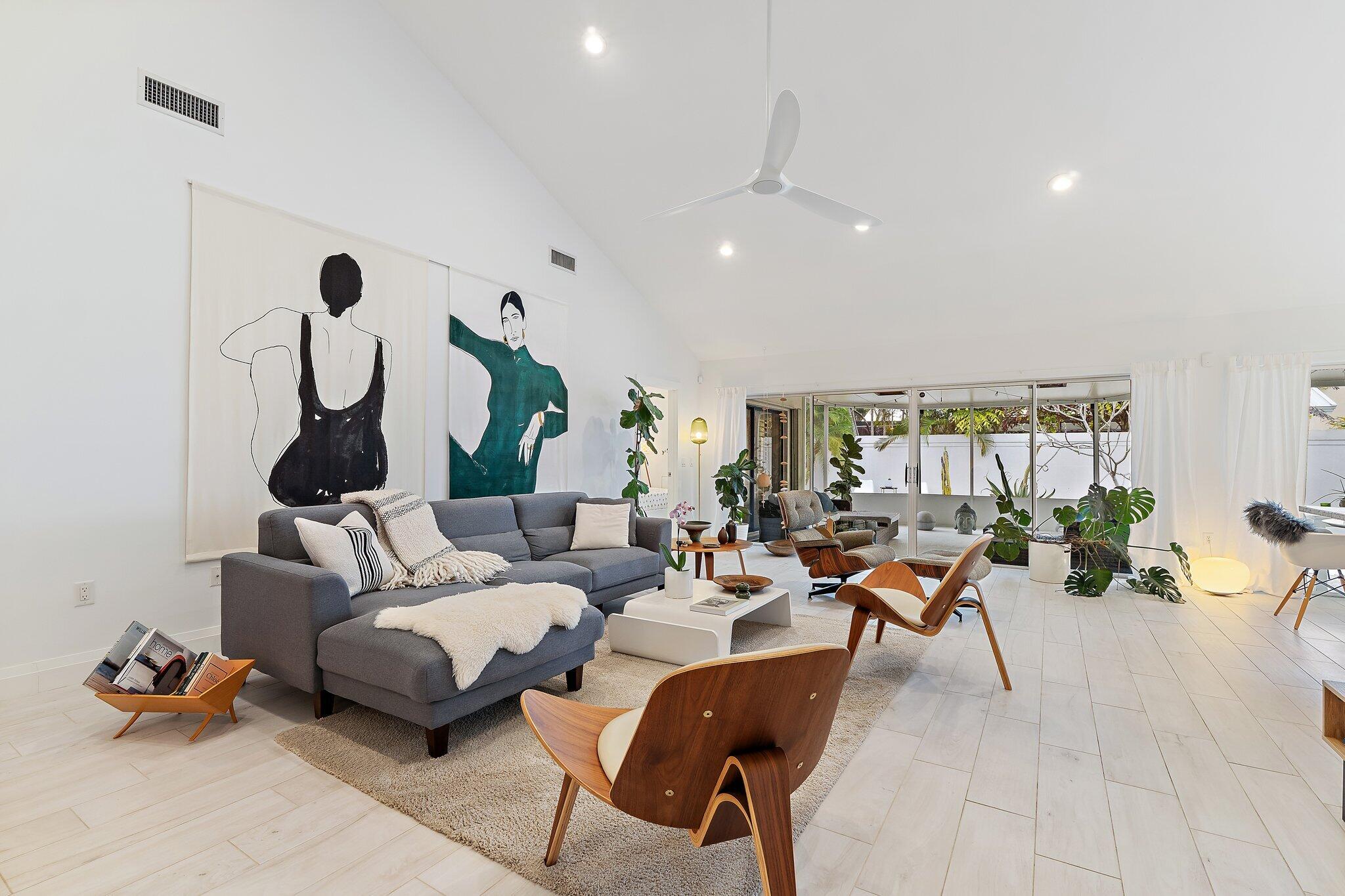 125 Harbourside Jupiter, FL 33477