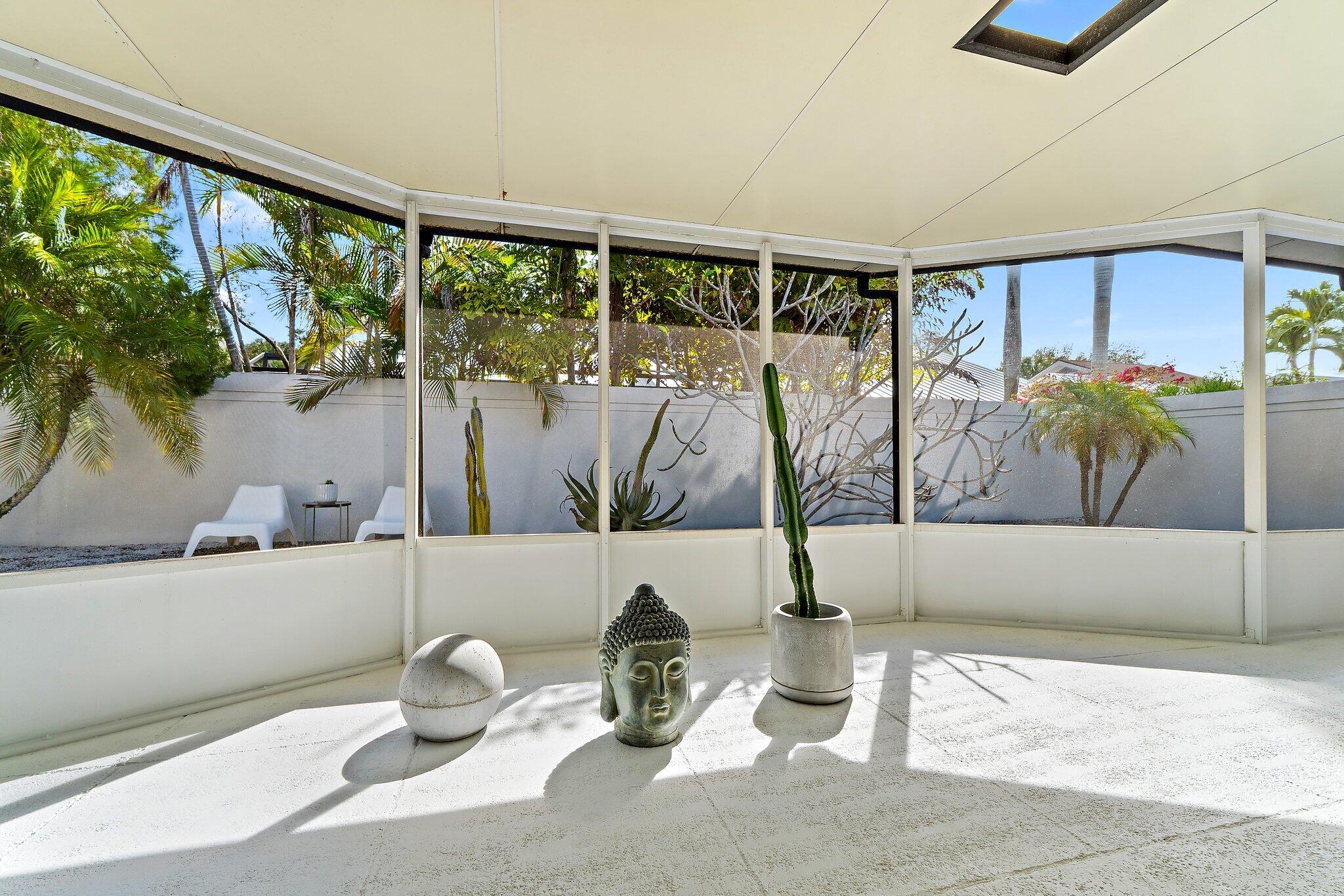 125 Harbourside Jupiter, FL 33477