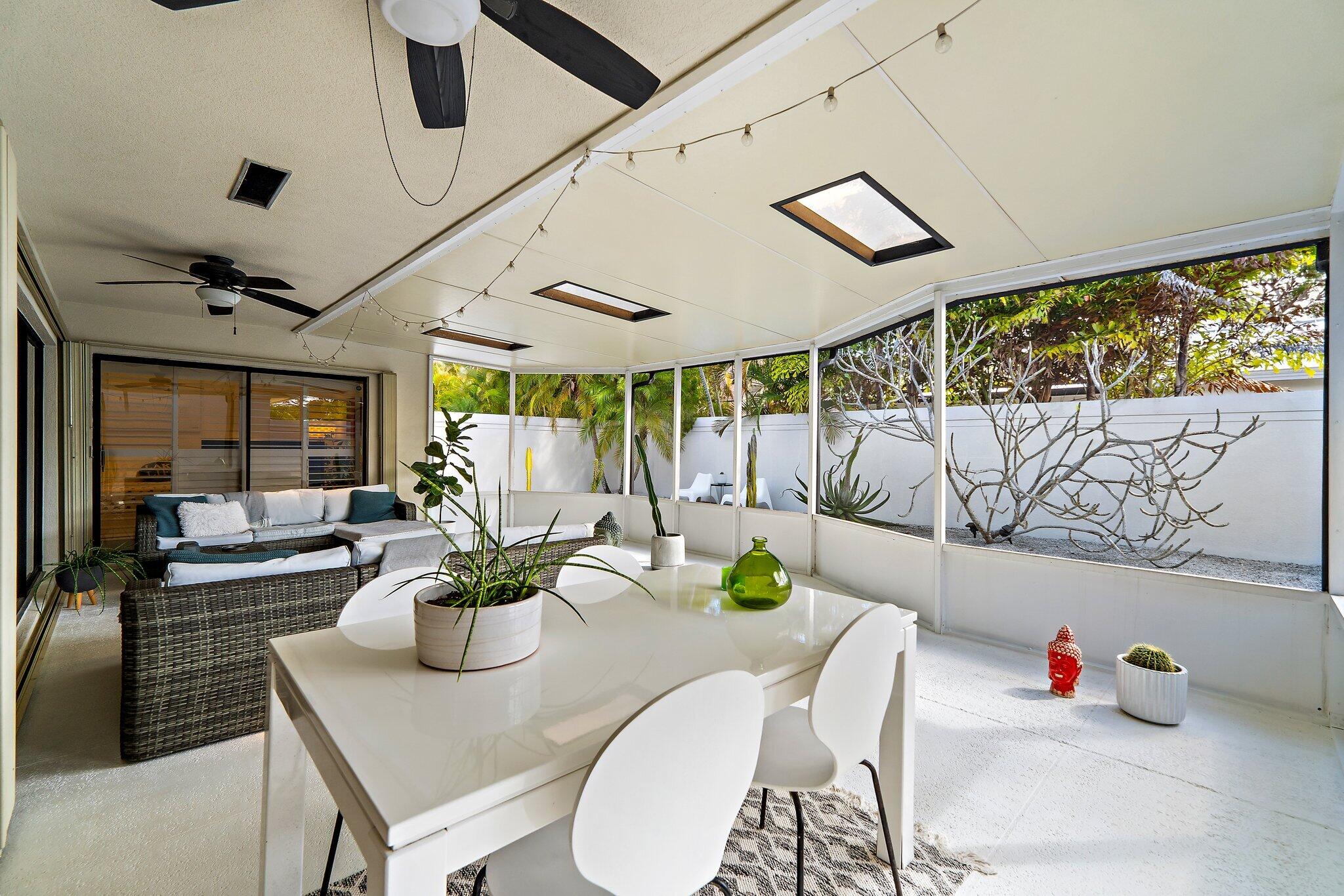 125 Harbourside Jupiter, FL 33477