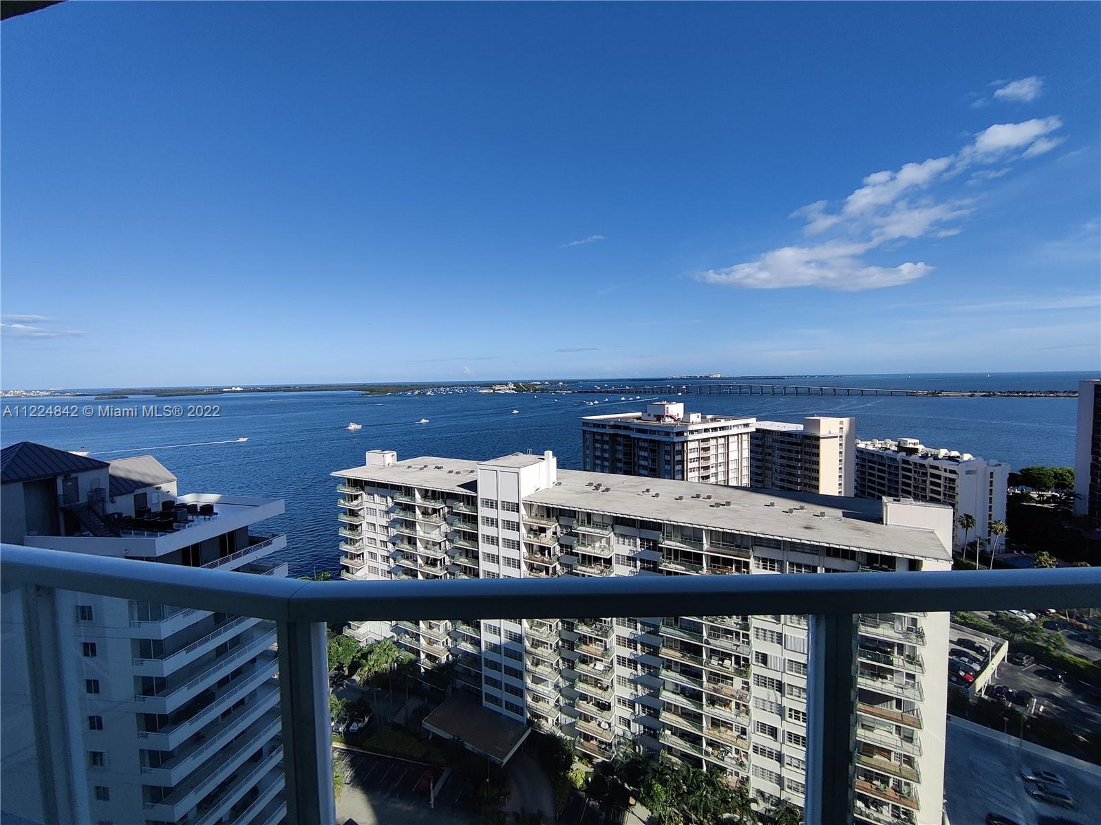 218 SE 14th St #2005 Miami, FL 33131