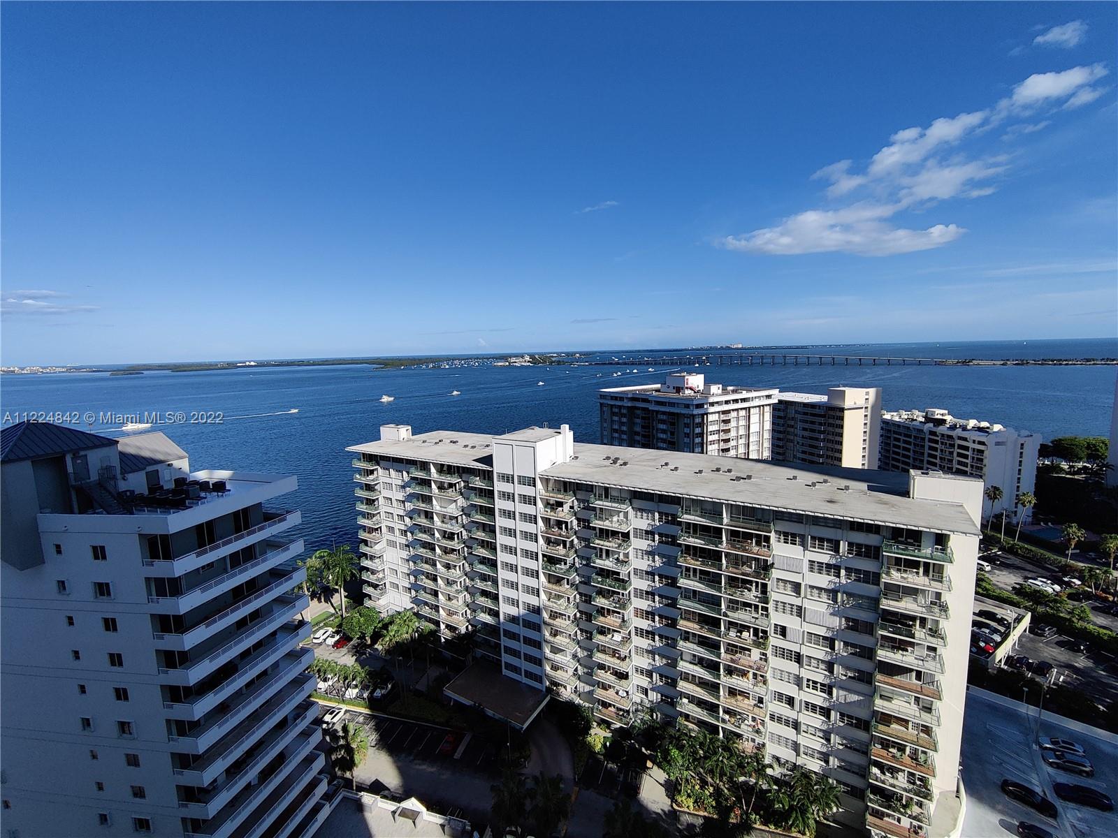 218 SE 14th St #2005 Miami, FL 33131