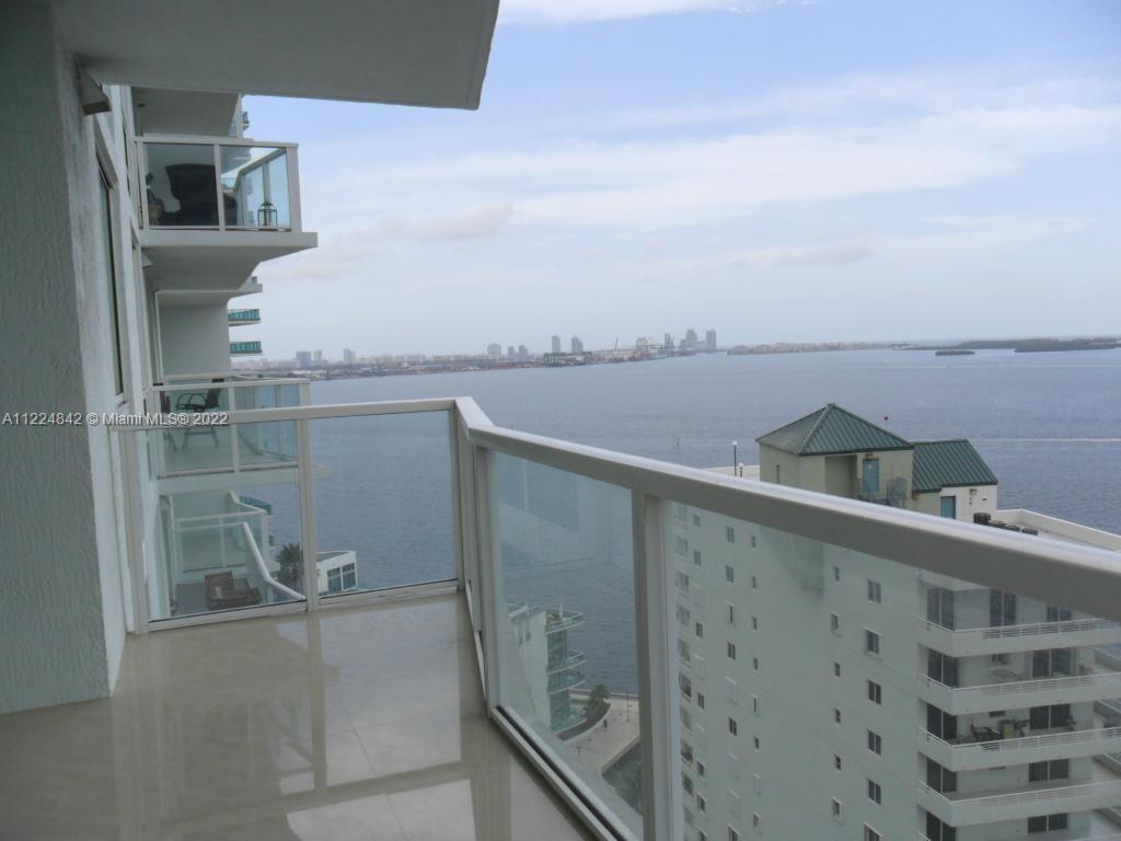 218 SE 14th St #2005 Miami, FL 33131