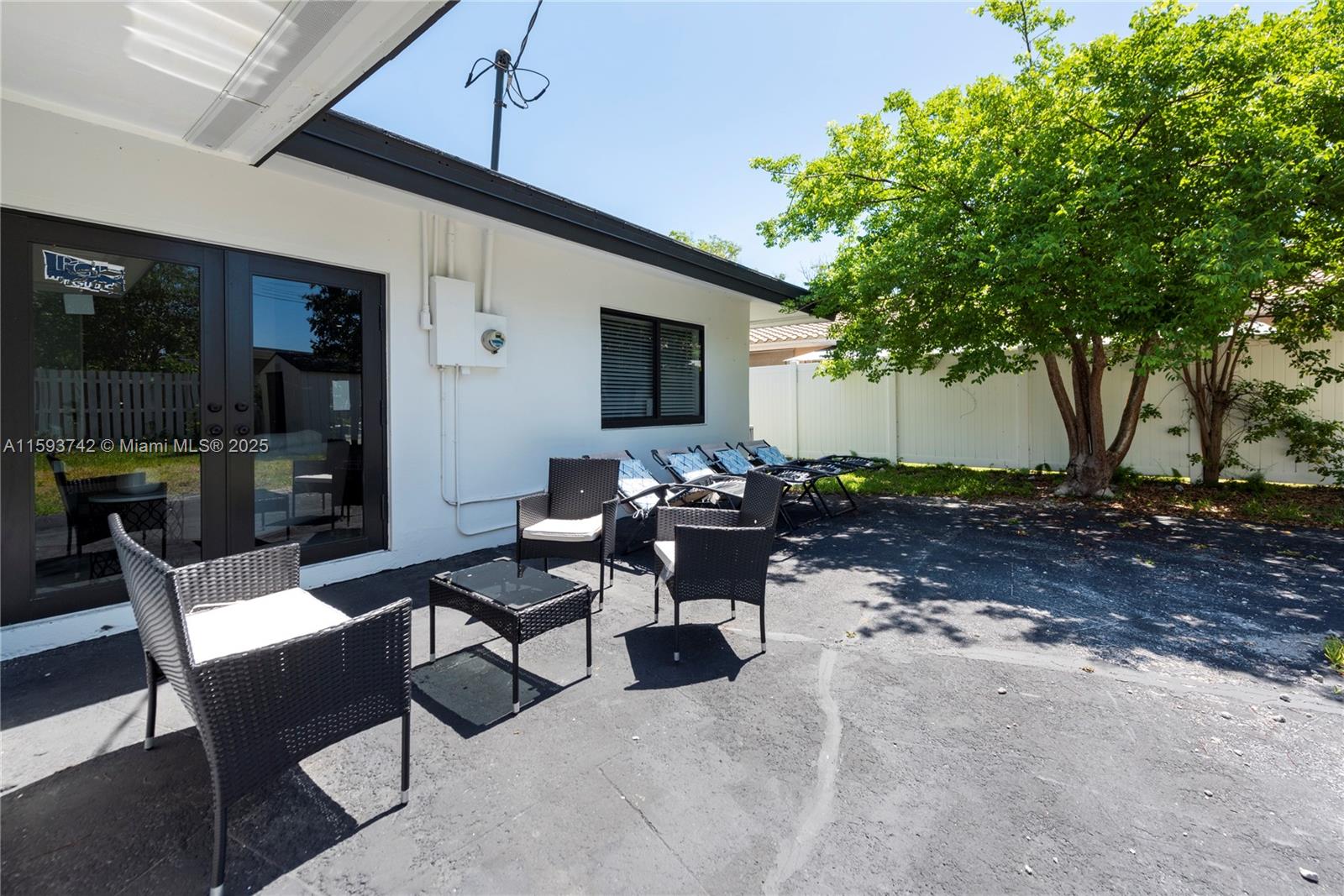 2308 SE 18th St Fort Lauderdale, FL 33316