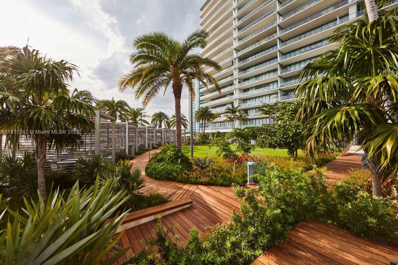 image Apogee Condo31
