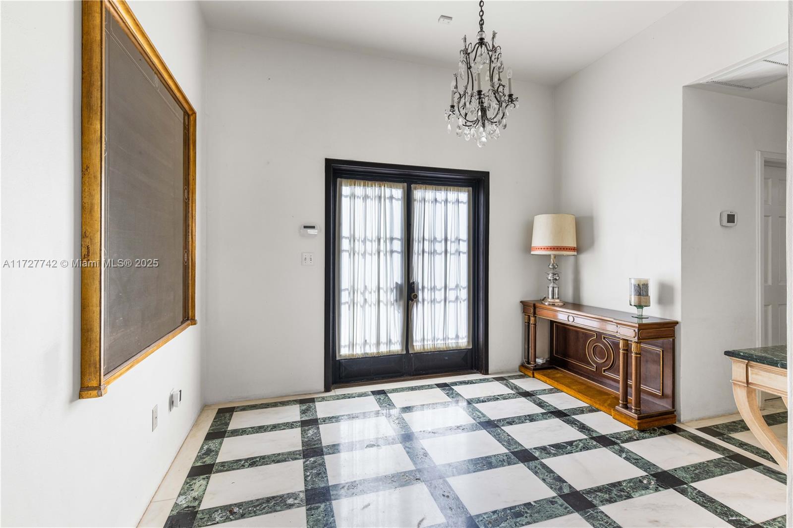 1181 S Alhambra Cir Coral Gables, FL 33146