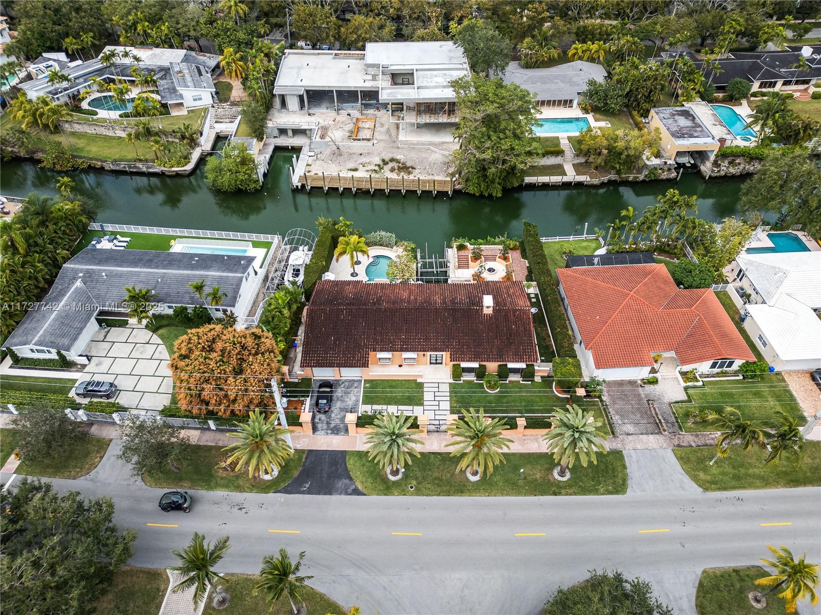 1181 S Alhambra Cir Coral Gables, FL 33146