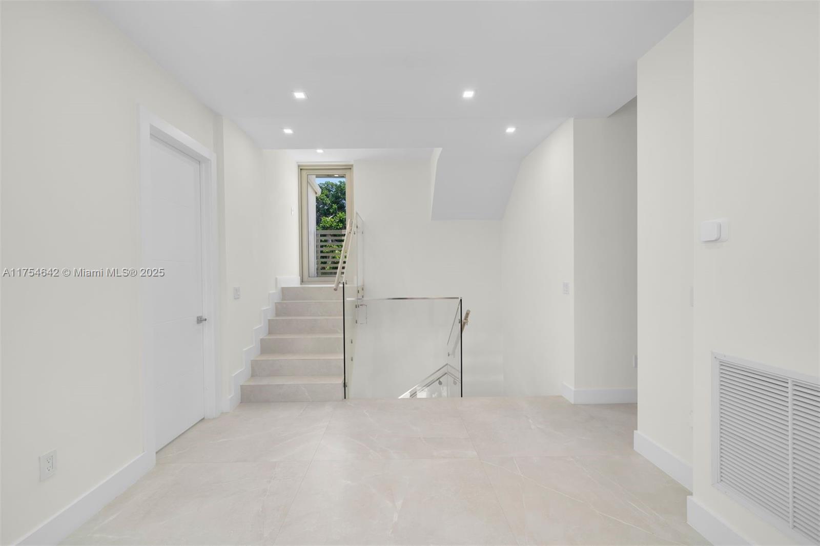 1201 W 47th St Miami Beach, FL 33140 1201 W 47th St Miami Beach, FL 33140