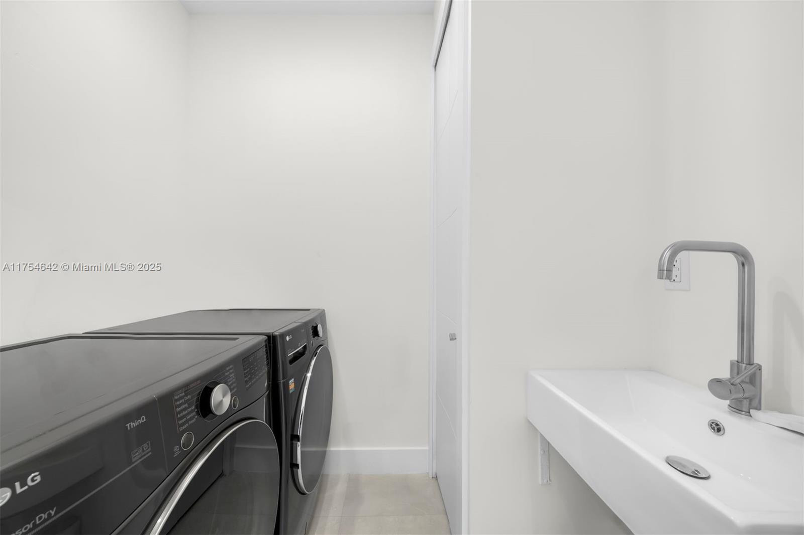 1201 W 47th St Miami Beach, FL 33140 1201 W 47th St Miami Beach, FL 33140