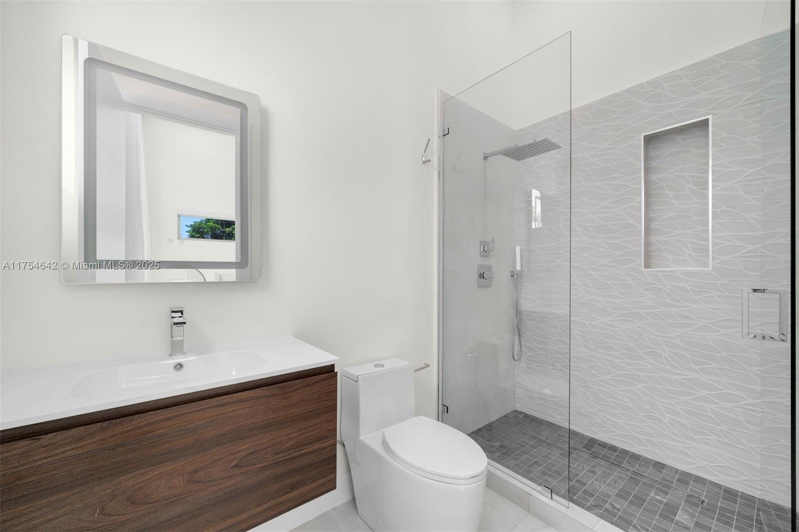 1201 W 47th St Miami Beach, FL 33140 1201 W 47th St Miami Beach, FL 33140