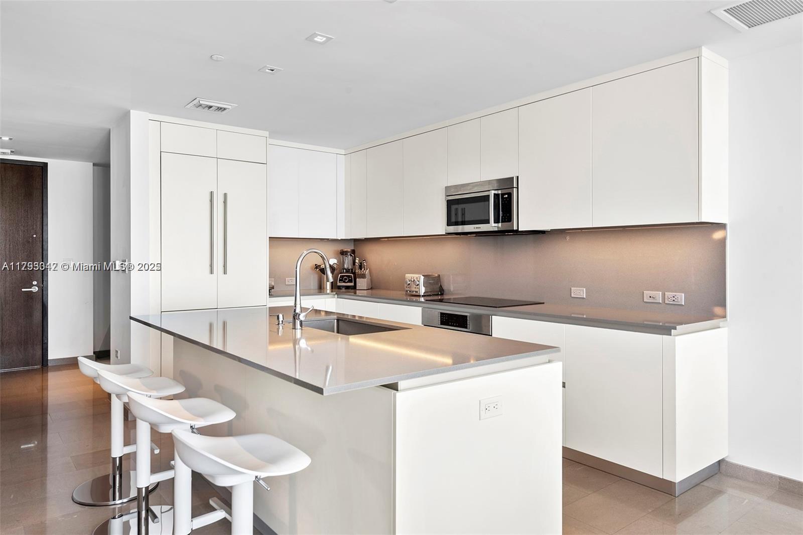 image Reach Condo11