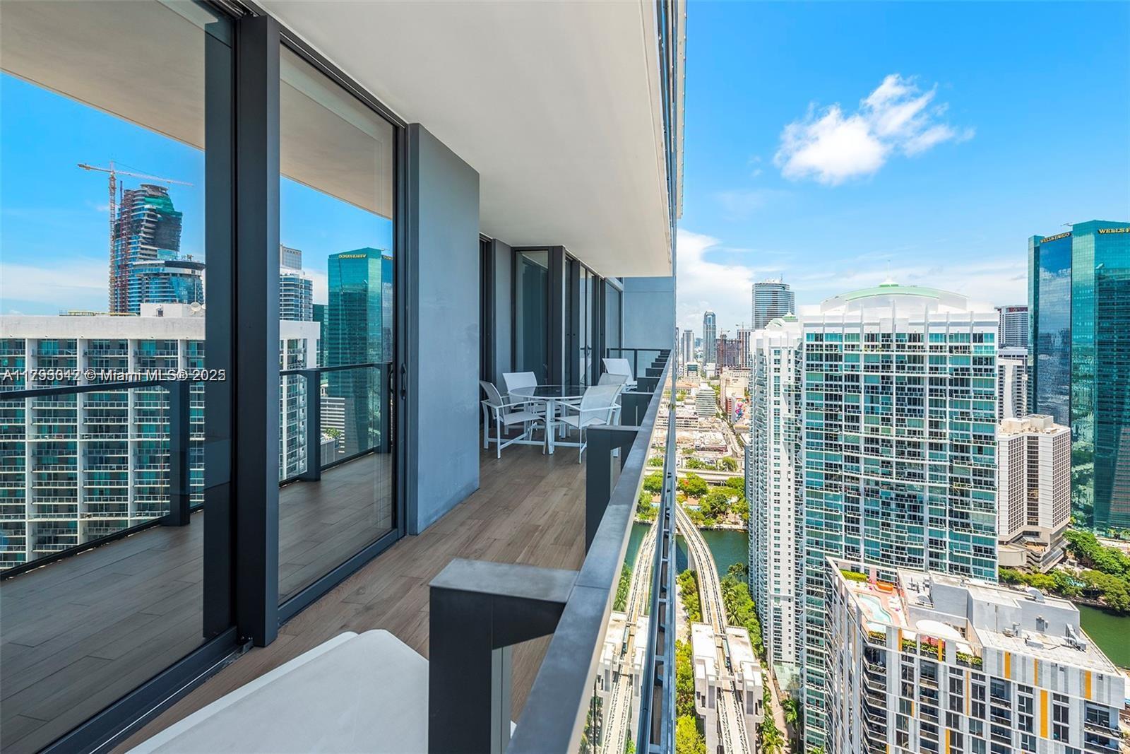 image Reach Condo19
