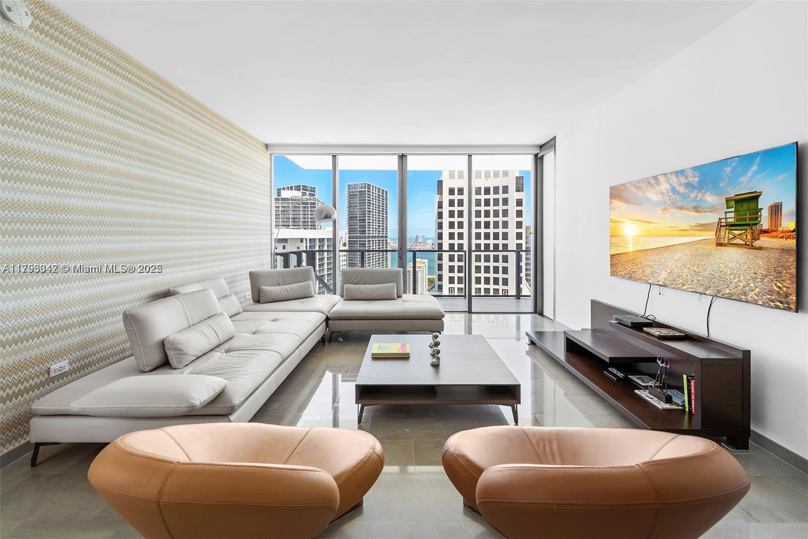 image Reach Condo8