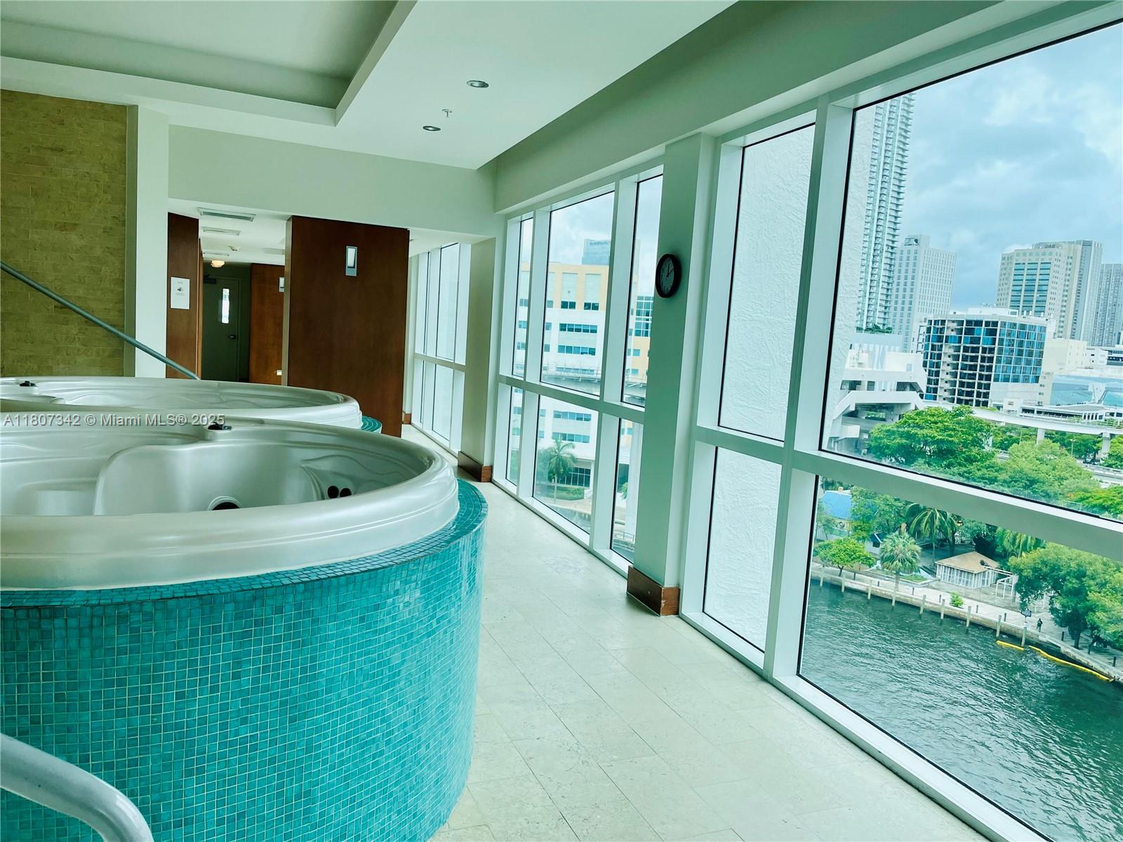 image Brickell On The River52