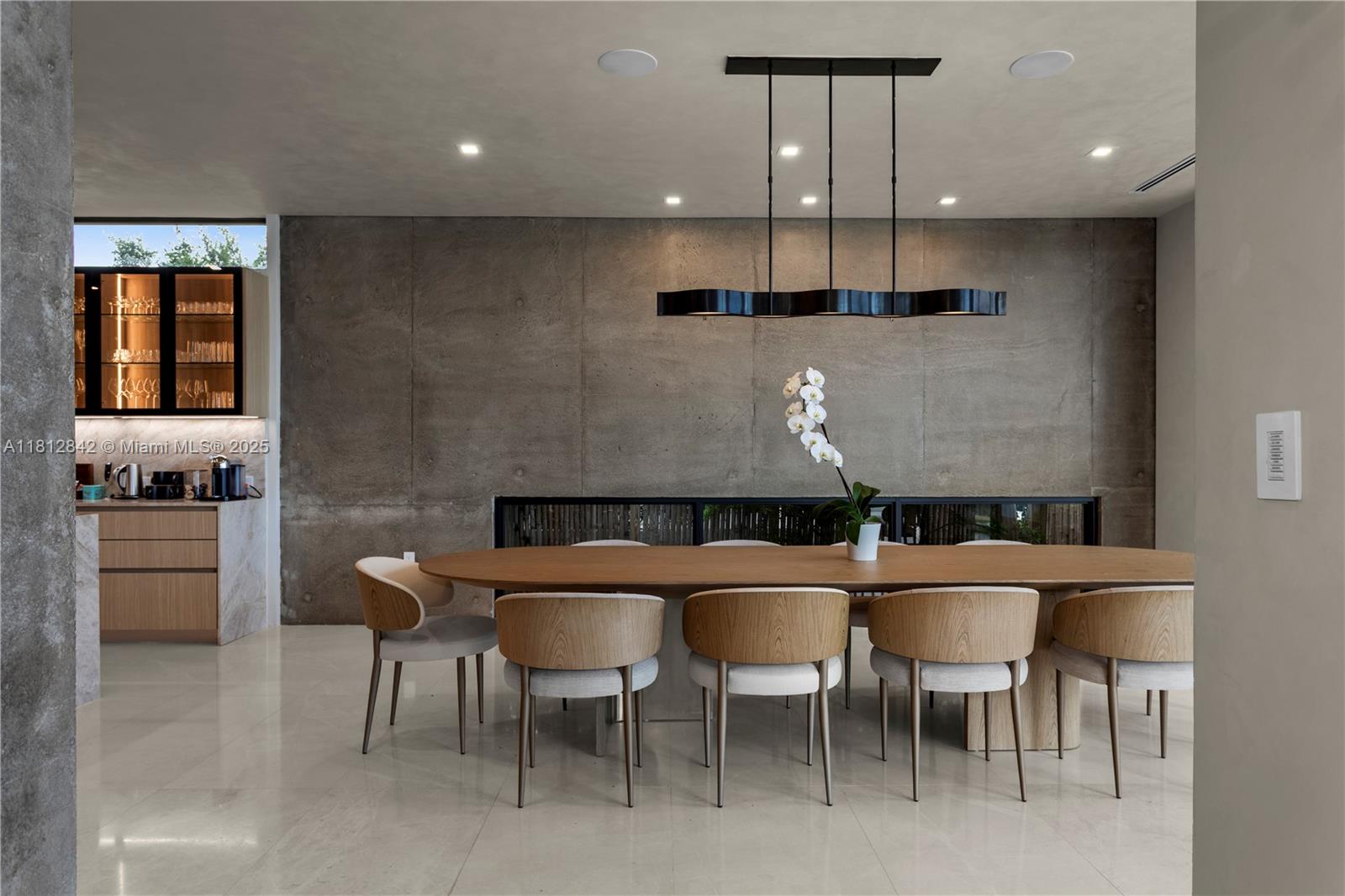 25 E Rivo Alto Dr Miami Beach, FL 33139