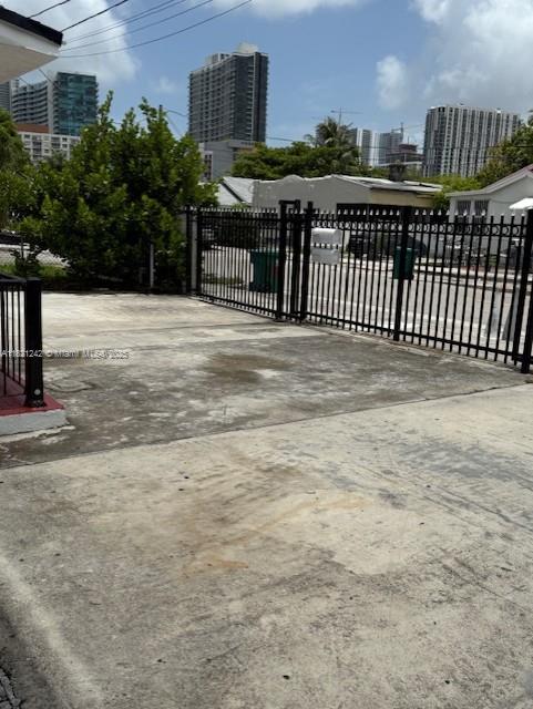 67 NW 34th St Miami, FL 33127