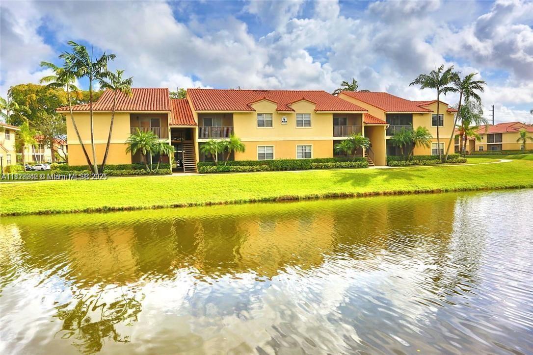 1227 SW 46th Ave #310