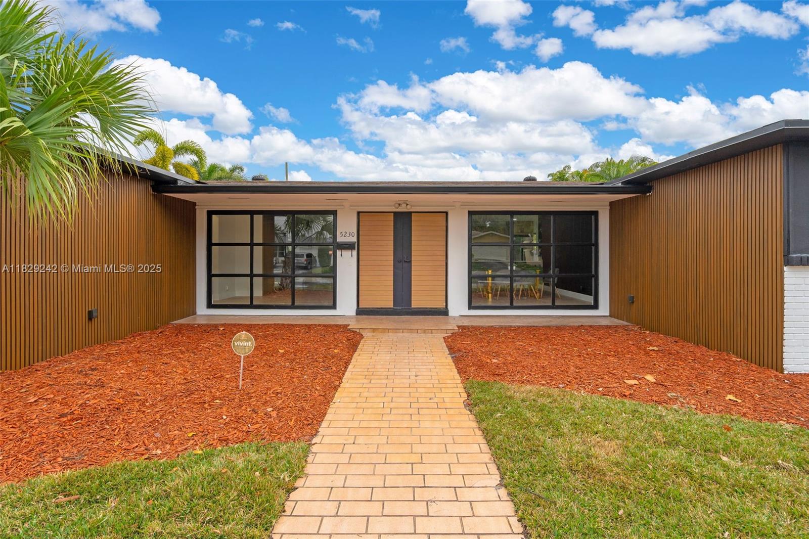 5230 Tyler St,Hollywood, FL 33021