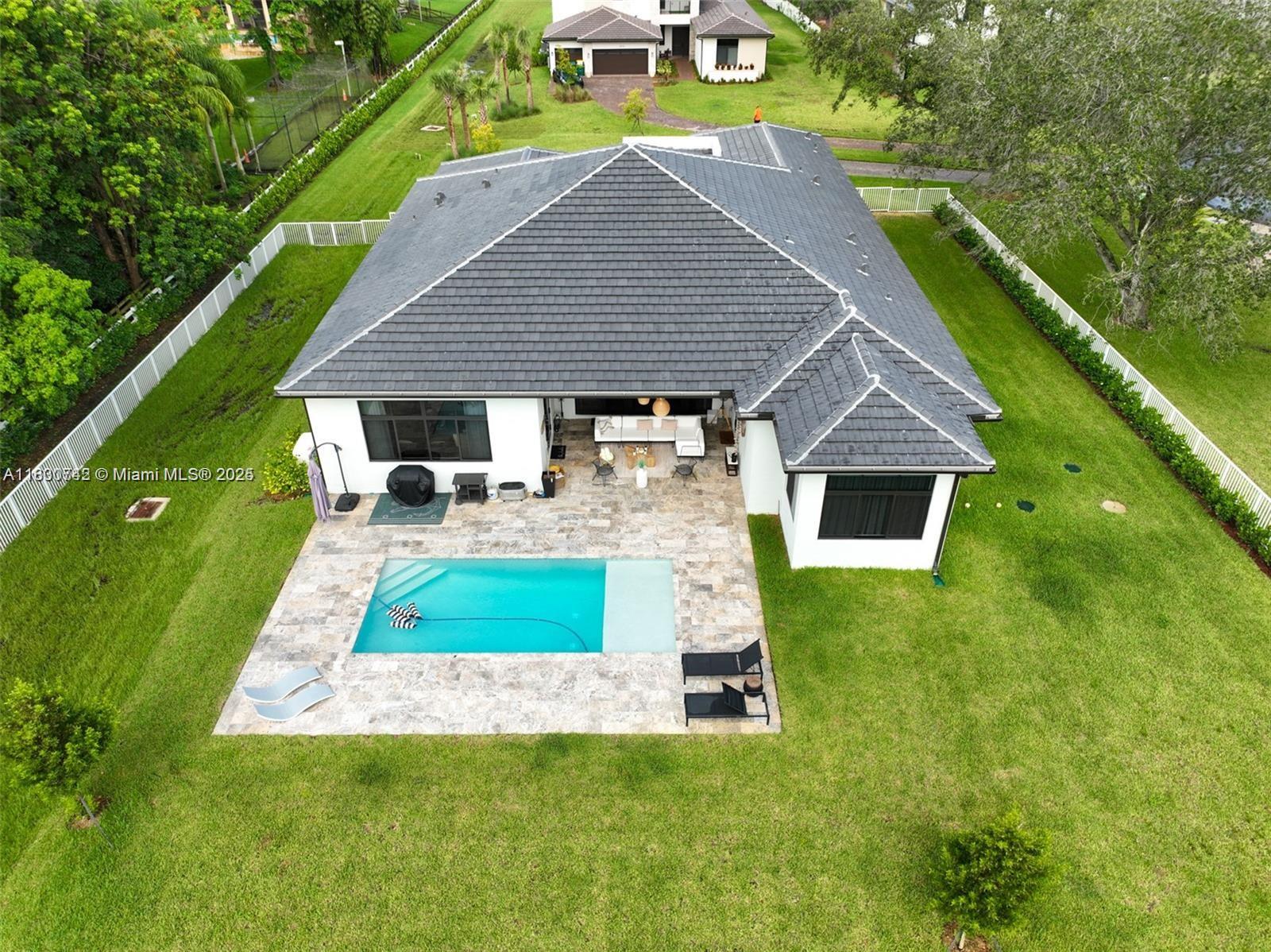 5000 SW 159th Ave