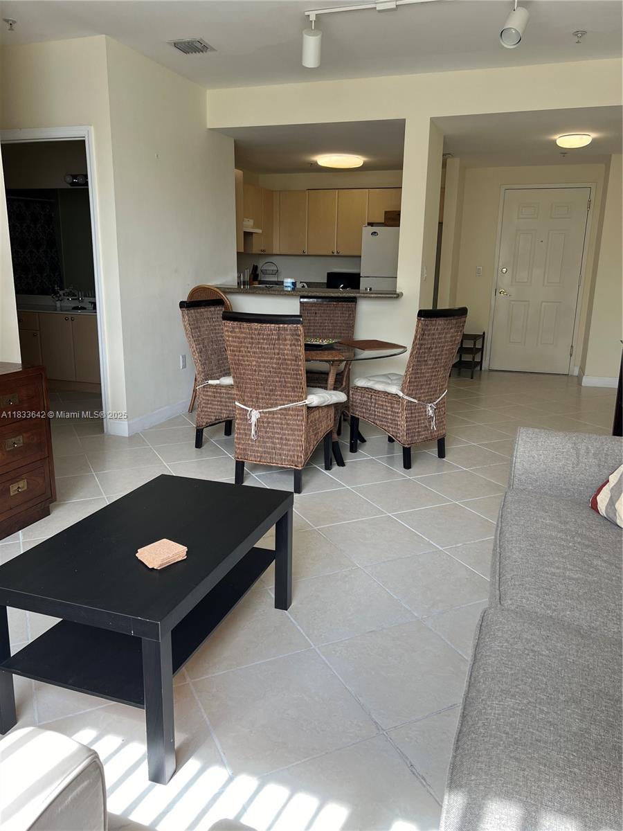 2280 SW 32nd Ave #209