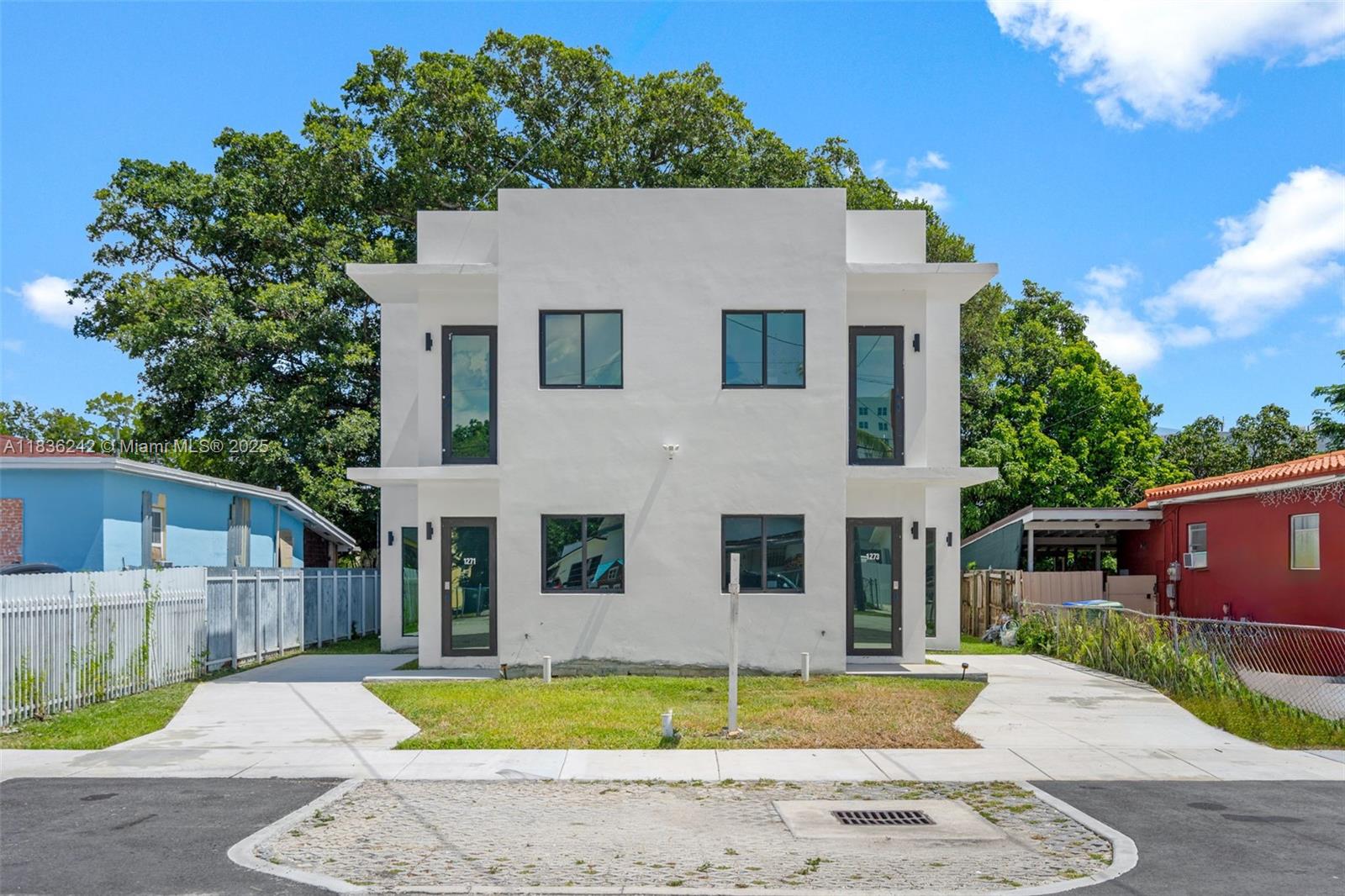 1271 NW 38th St
