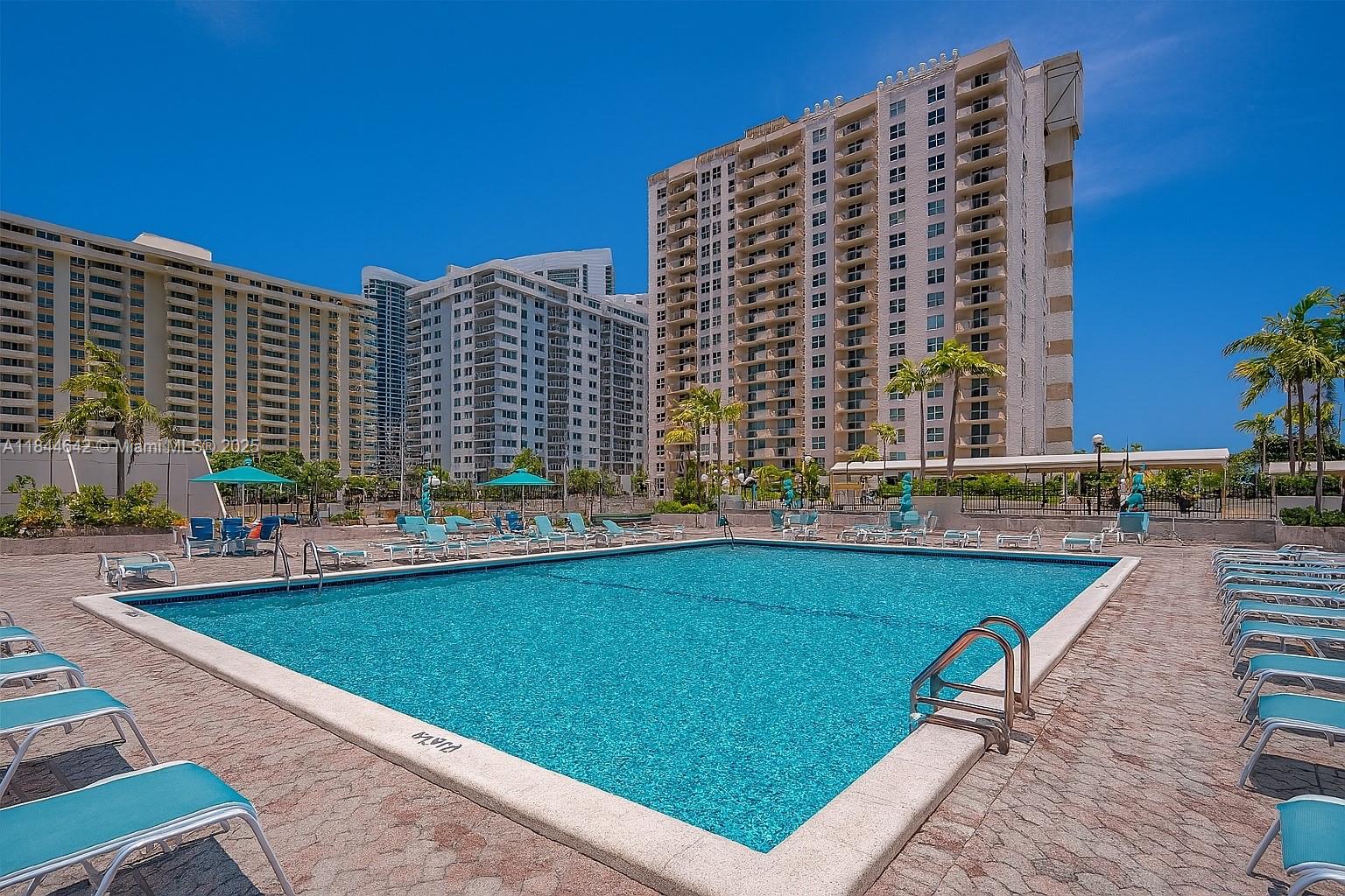 1865 S Ocean Dr #4H