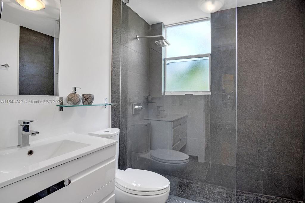 747 Michigan Ave #201 Miami Beach, FL 33139