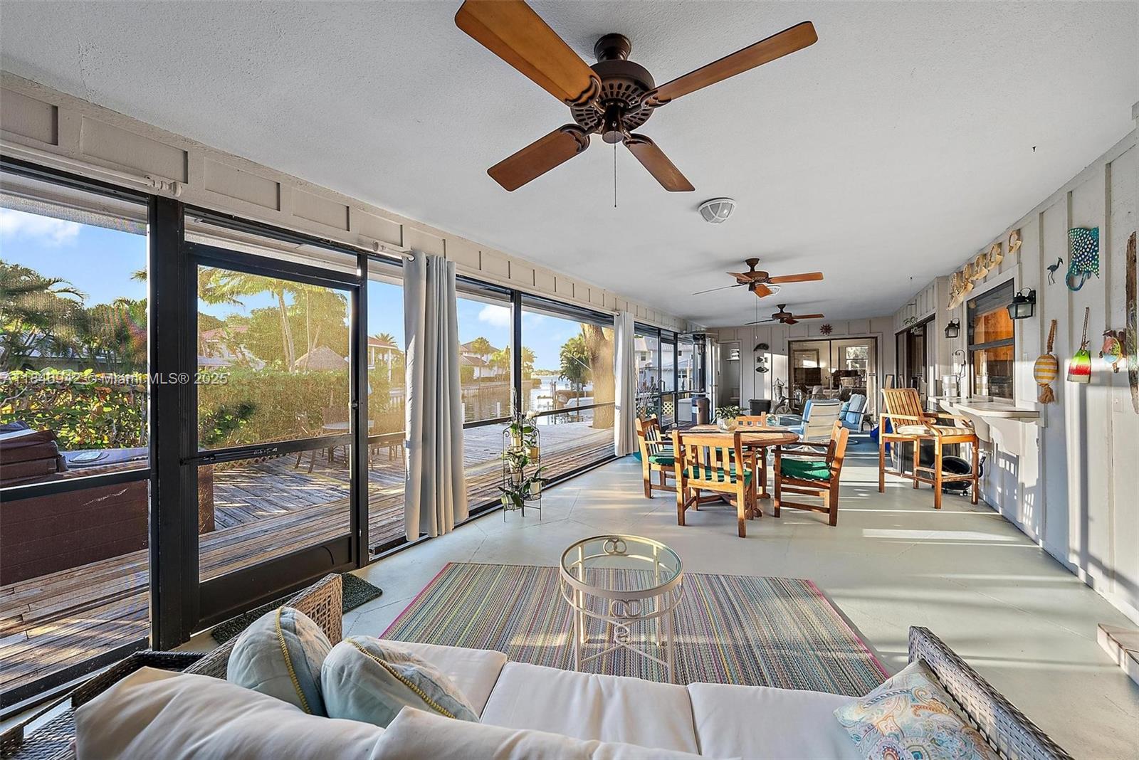 934 Penn Trl Jupiter, FL 33458