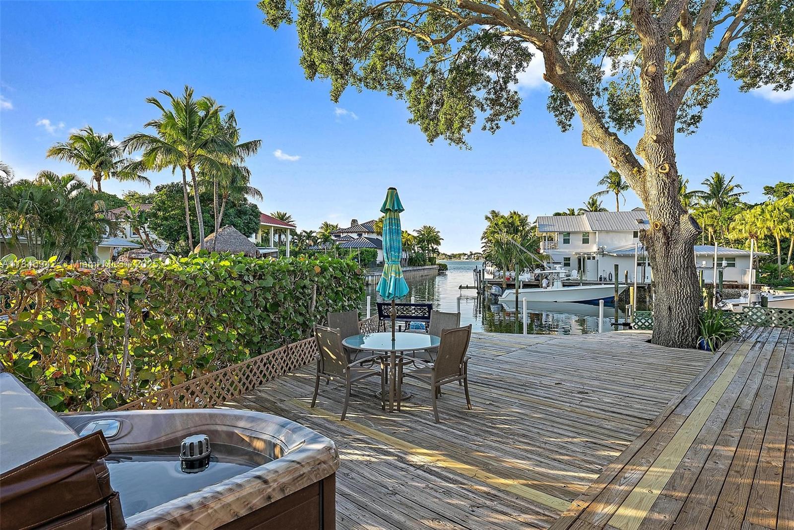 934 Penn Trl Jupiter, FL 33458