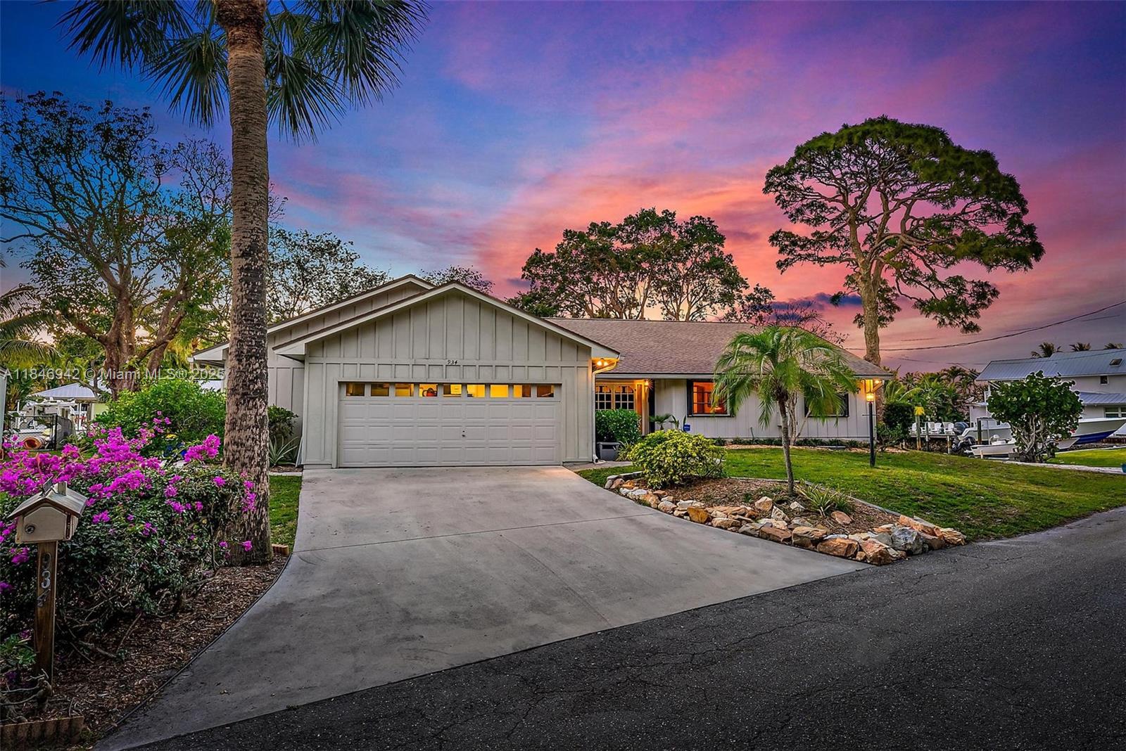 934 Penn Trl Jupiter, FL 33458