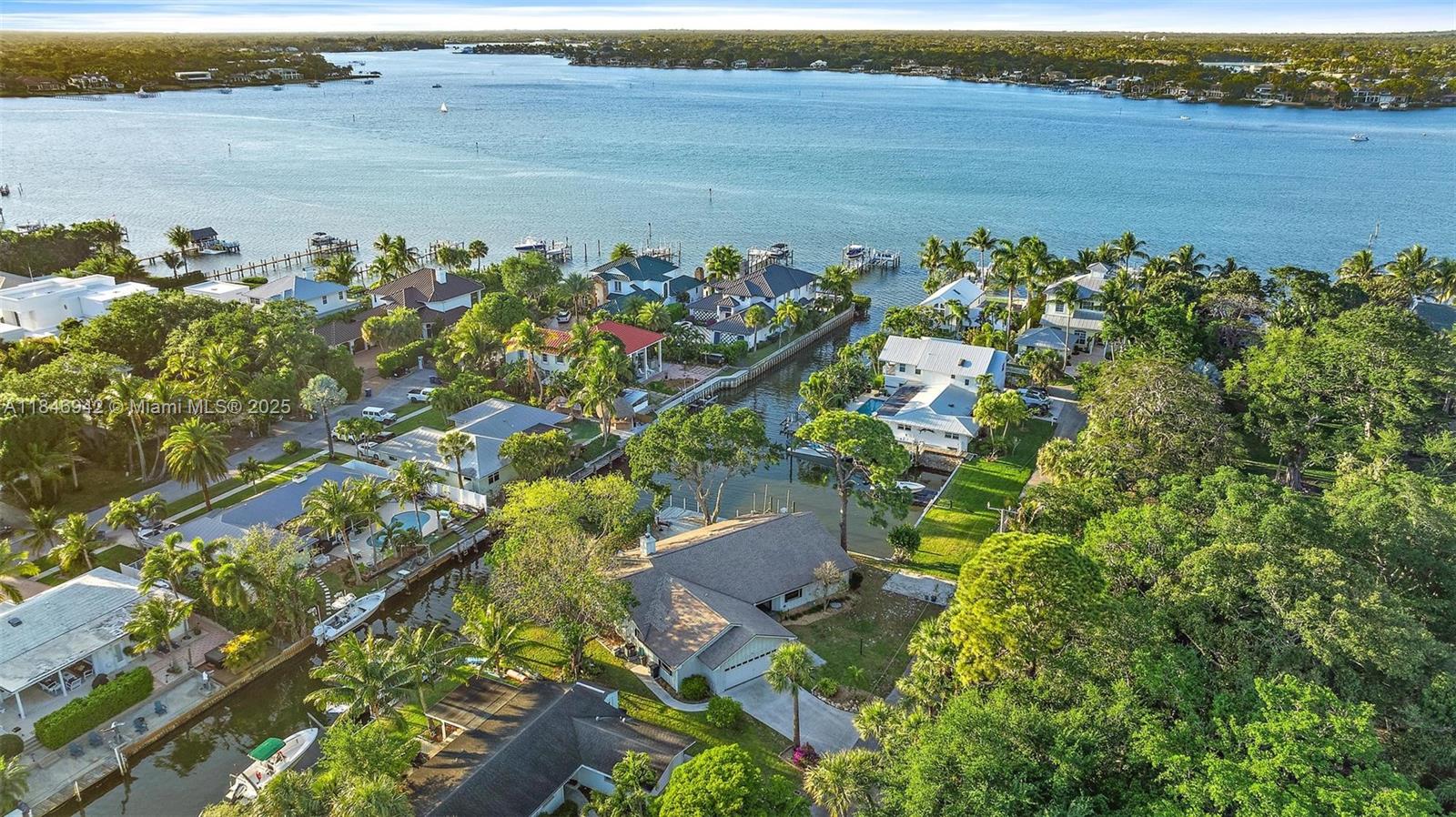 934 Penn Trl Jupiter, FL 33458