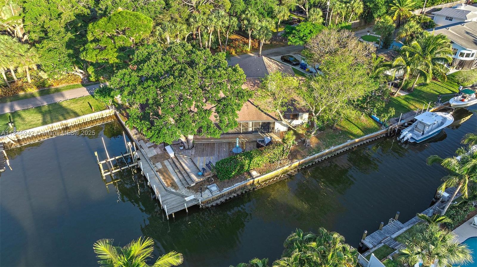 934 Penn Trl Jupiter, FL 33458